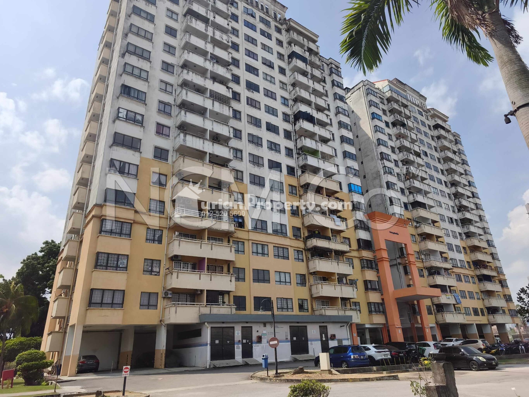 Condo For Auction at Vista Millennium