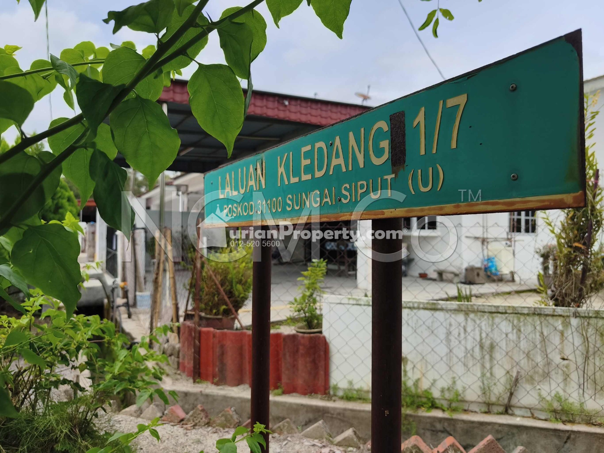 Terrace House For Auction at Taman Kledang