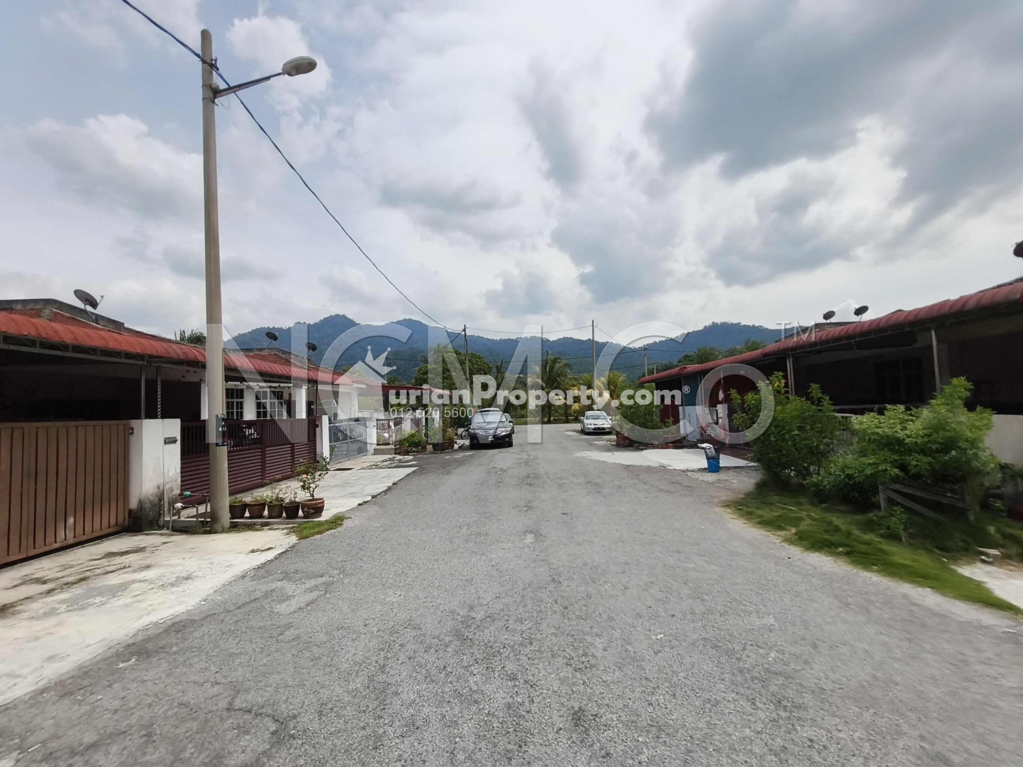 Terrace House For Auction at Taman Kledang