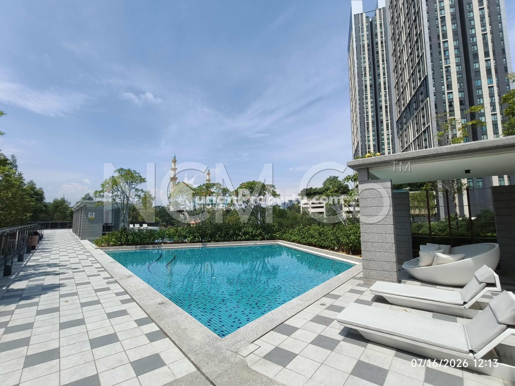 Serviced Residence For Auction at MET 1 Residences