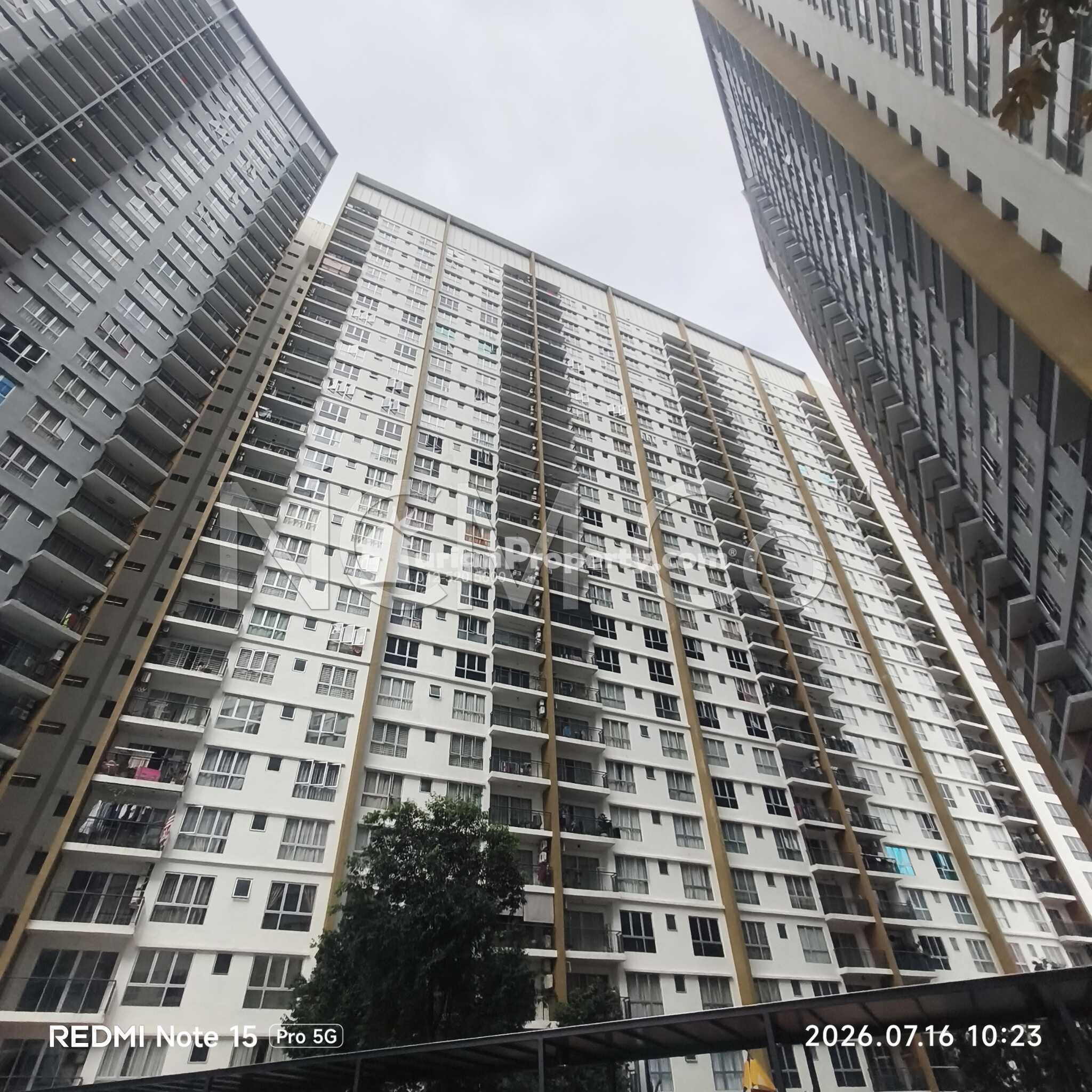 Condo For Auction at Platinum Splendor