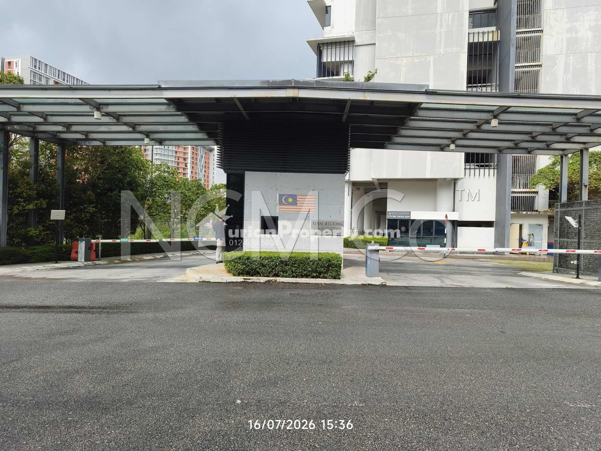 Serviced Residence For Auction at SKYZ Jelutong Residences