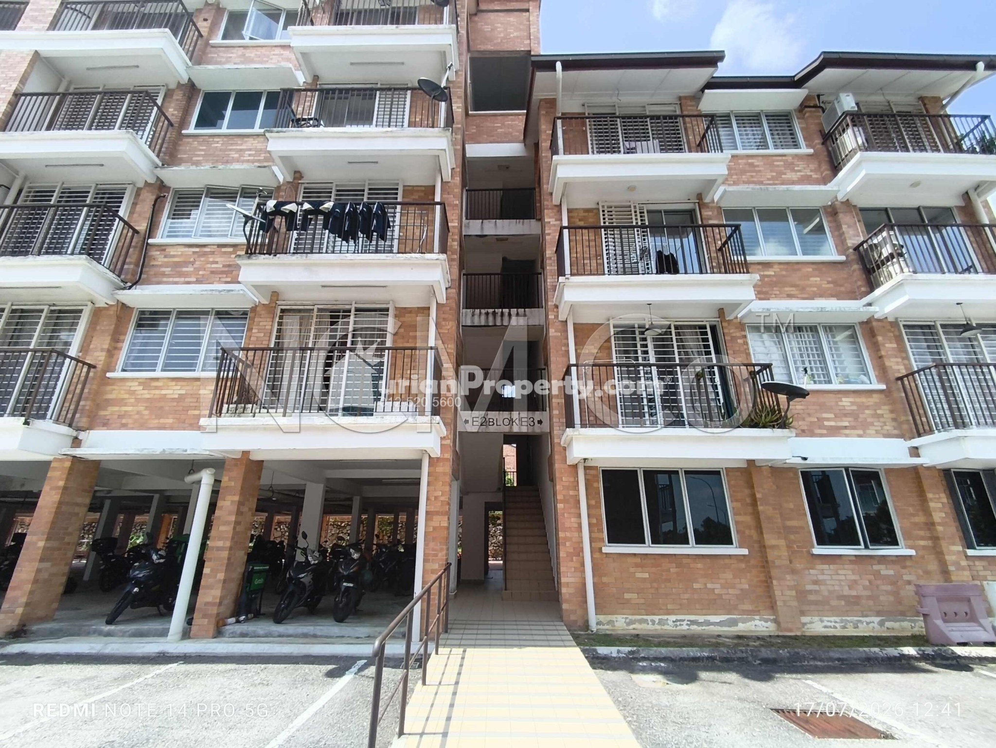 Apartment For Auction at Goodview Heights