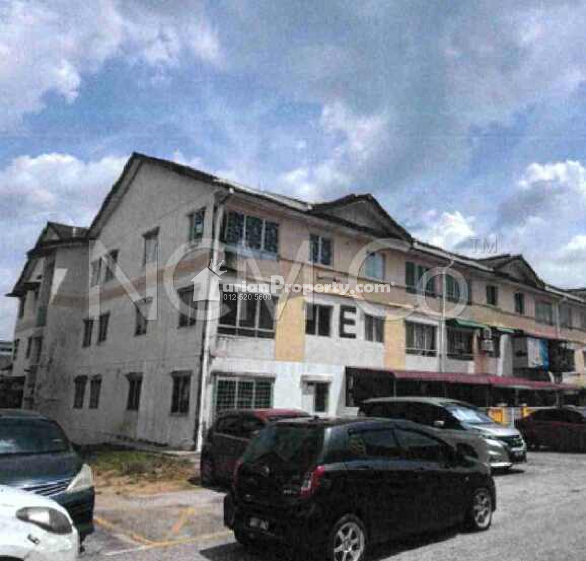 Apartment For Auction at Dahlia Apartment