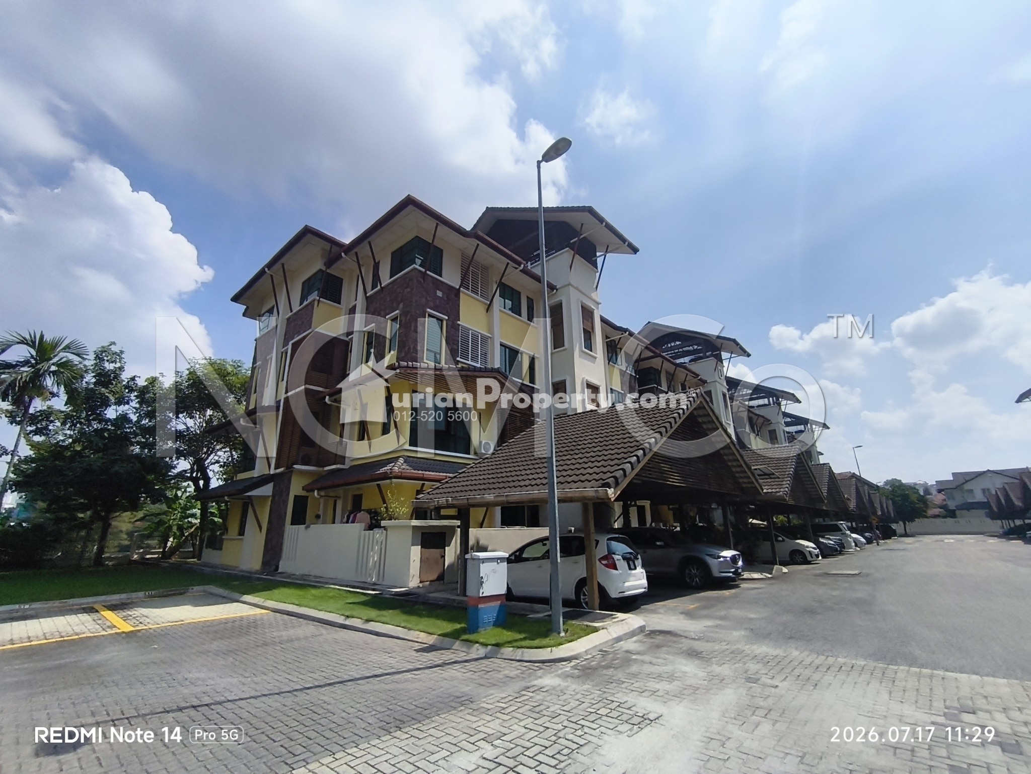 Townhouse For Auction at Avenue Two