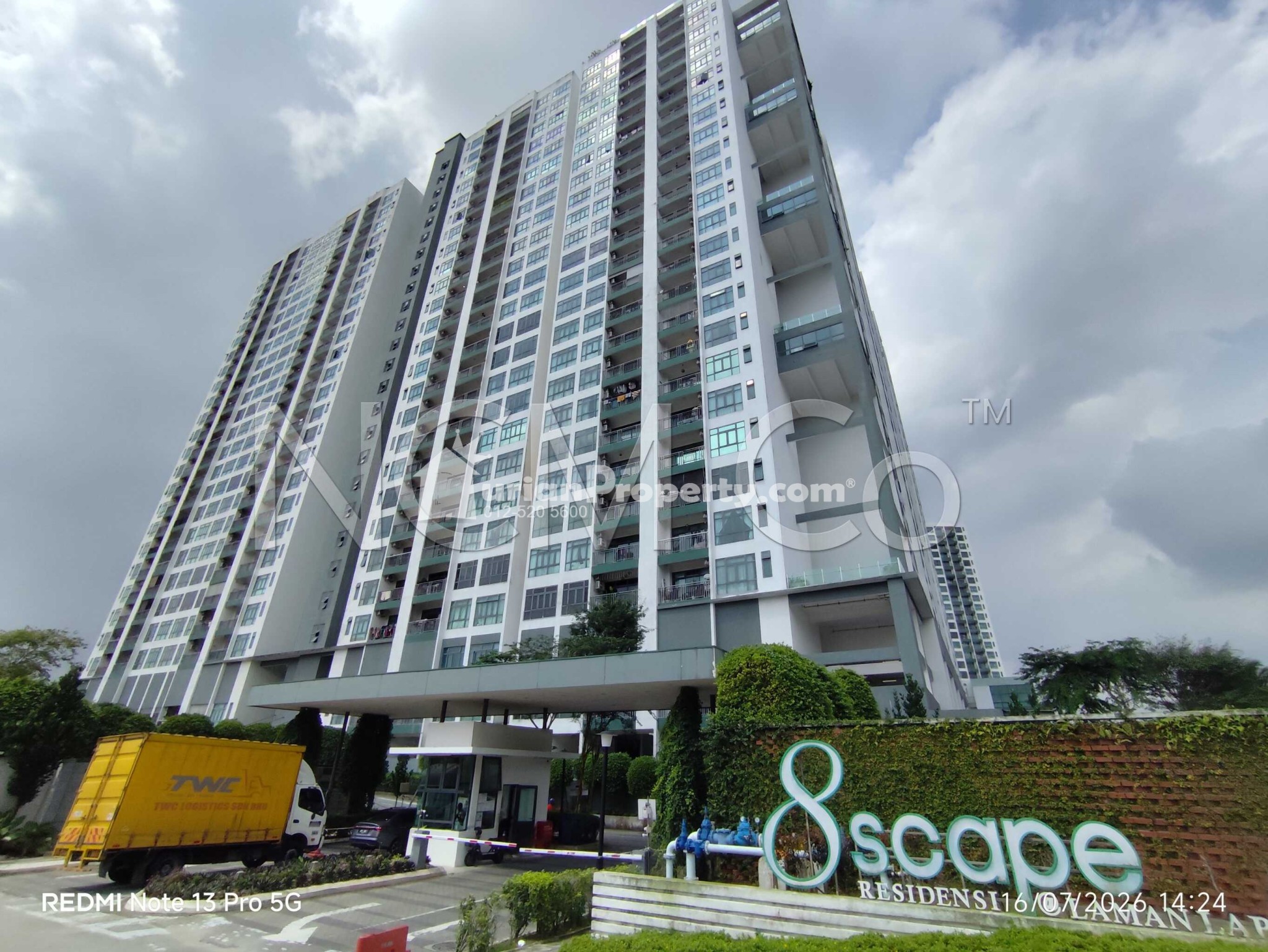 Serviced Residence For Auction at 8scape