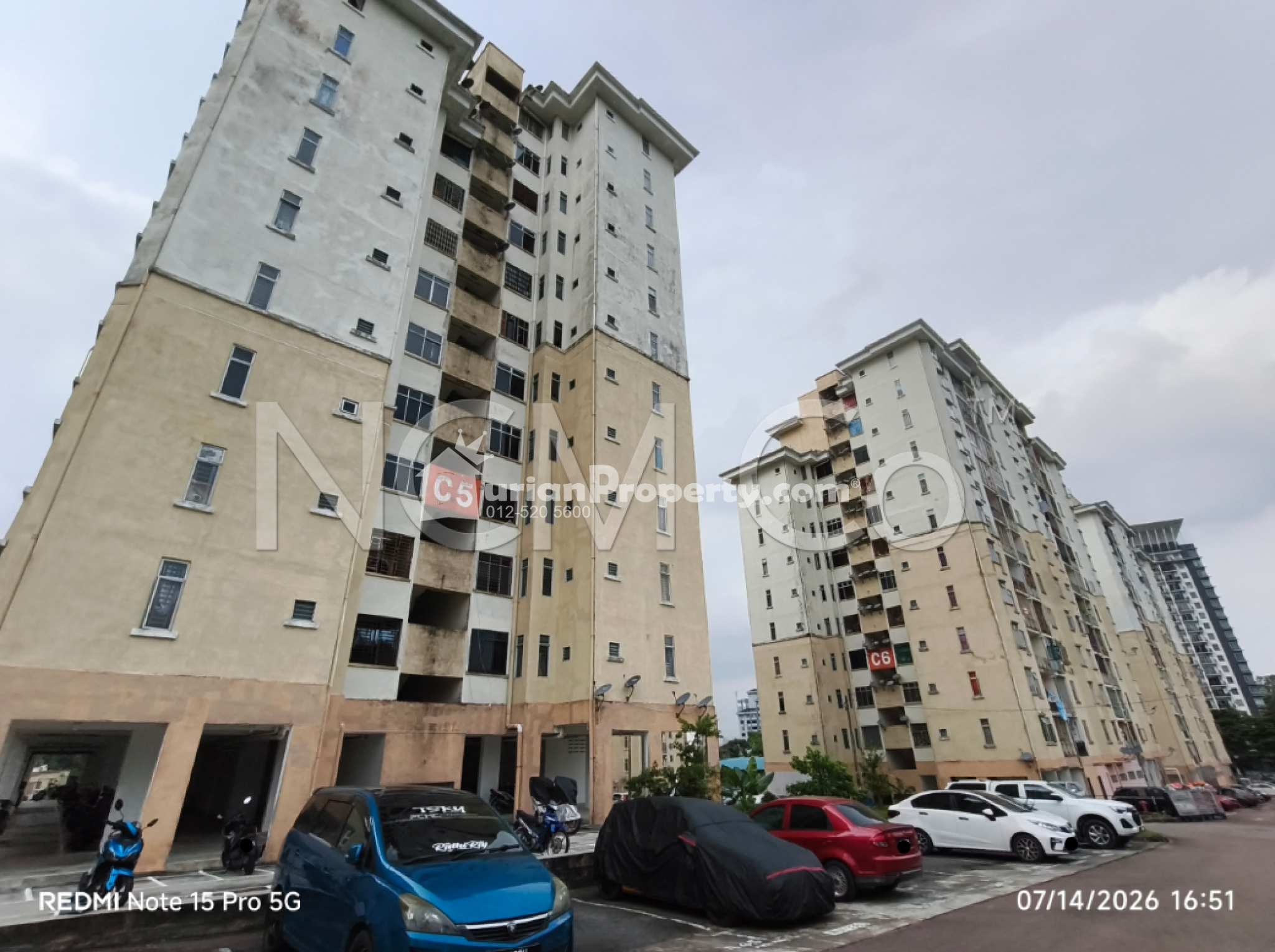 Apartment For Auction at Larkin Idaman Apartment