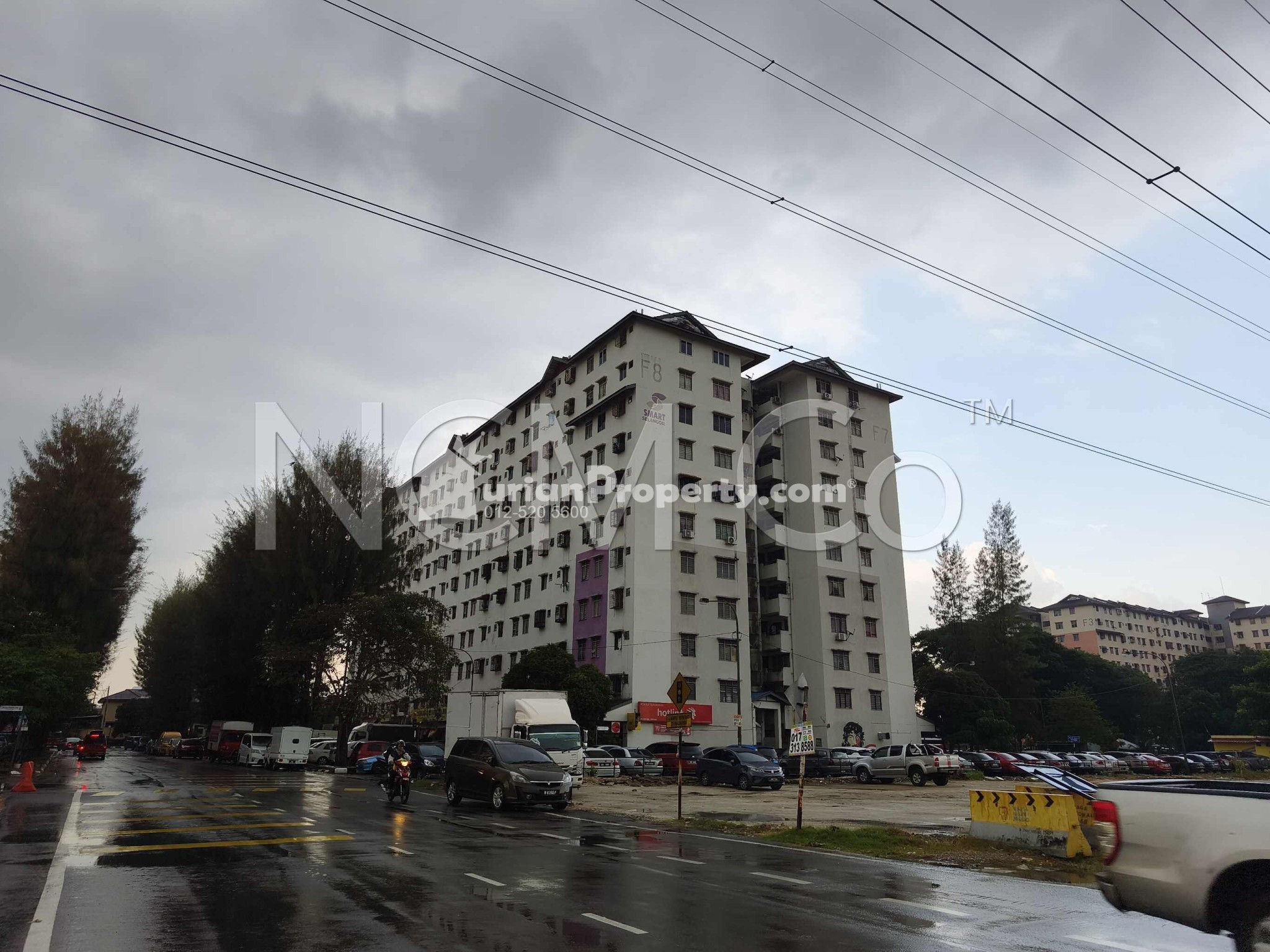 Flat For Auction at Puchong Permata 1