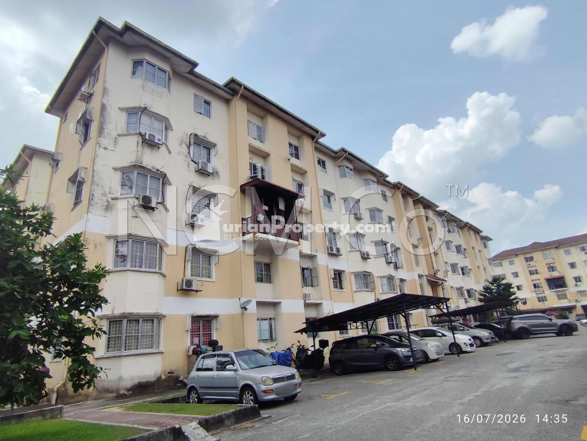 Apartment For Auction at Pangsapuri Flora III