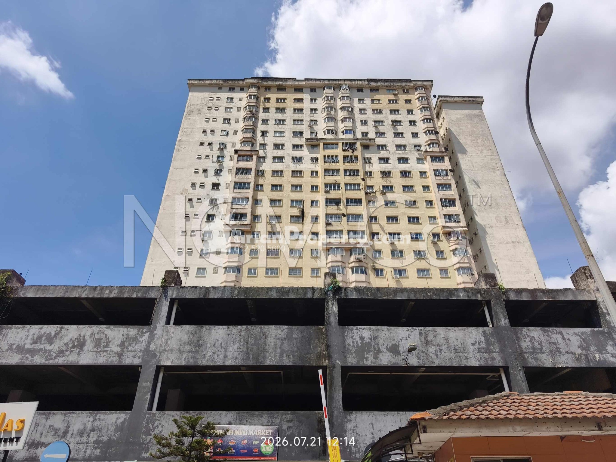 Apartment For Auction at Serdang Skyvillas