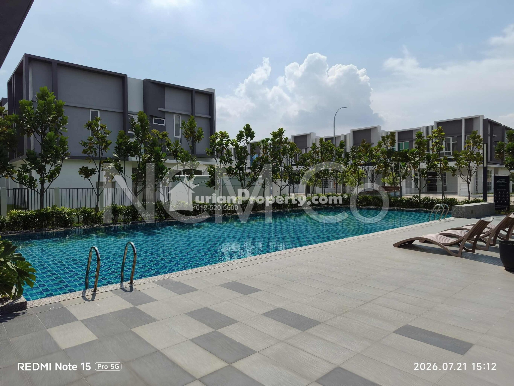 Terrace House For Auction at Acacia Park
