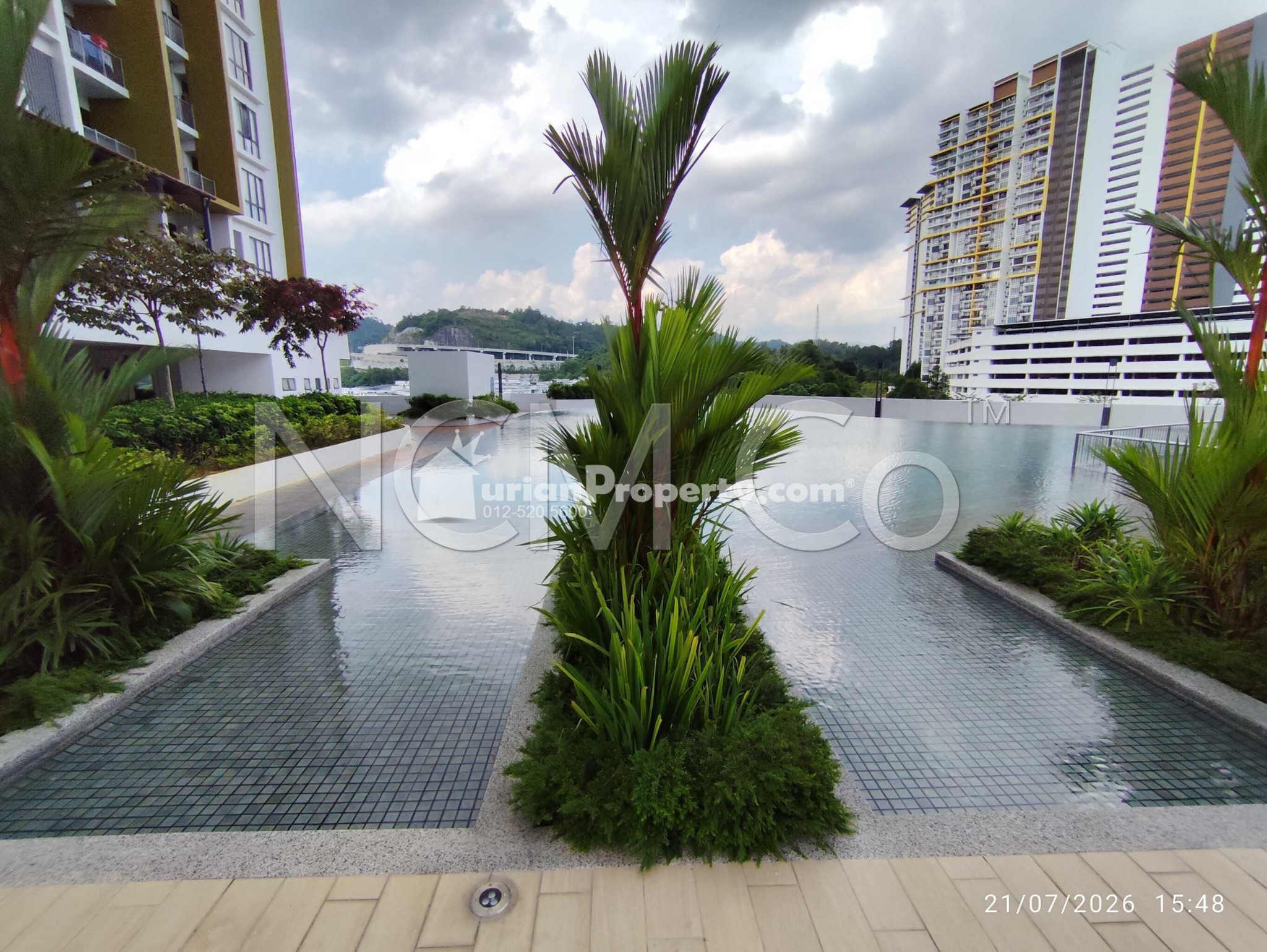 Condo For Auction at Topaz Residence @  Mutiara Heights