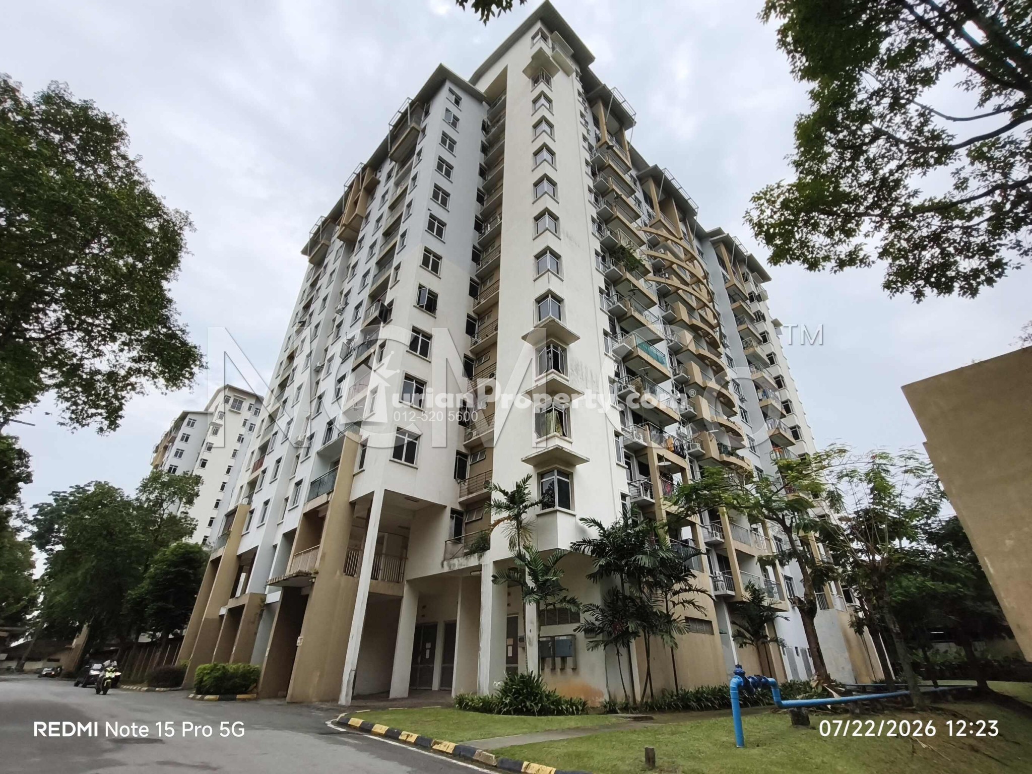 Condo For Auction at Cyberia SmartHomes