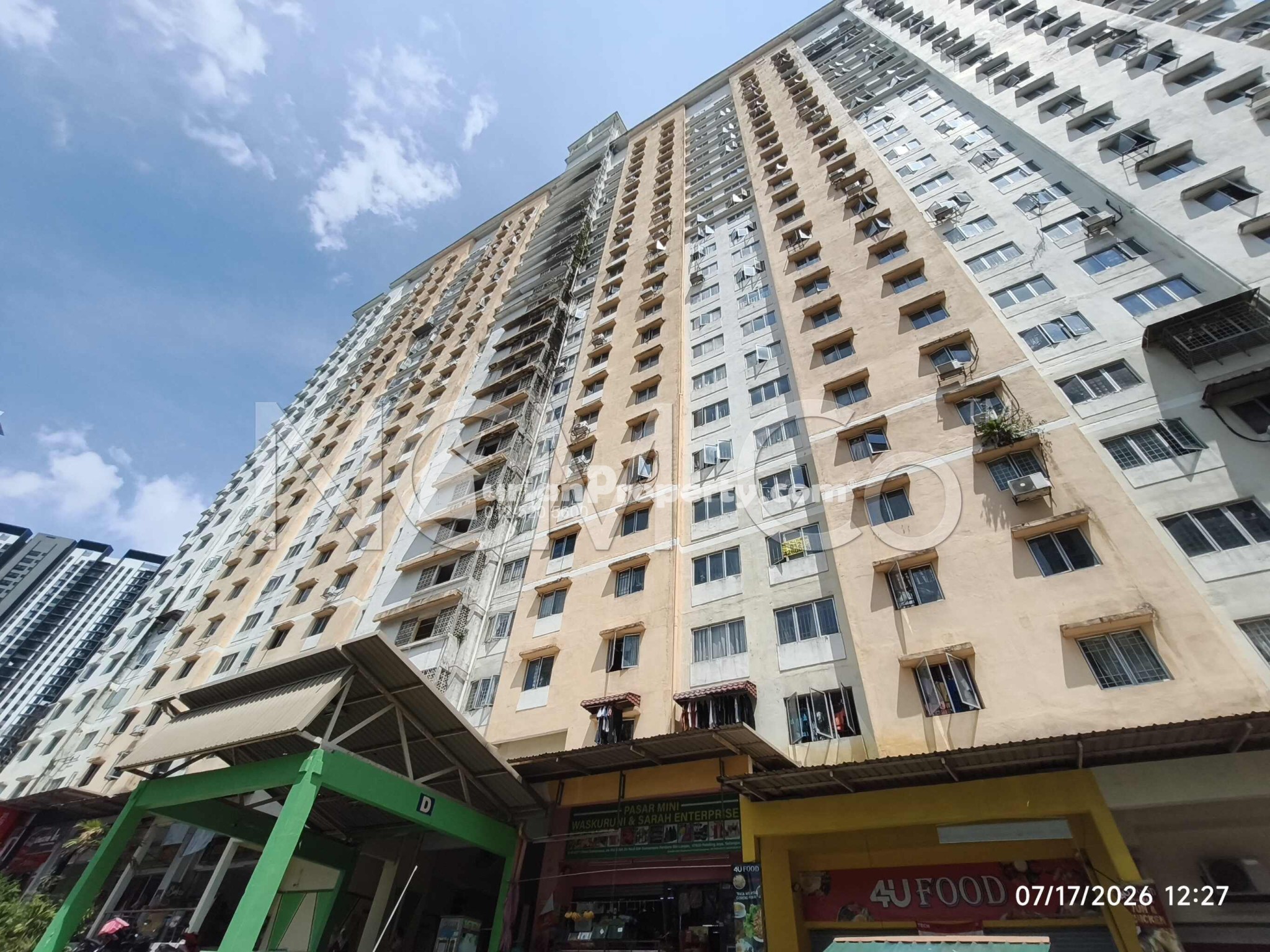 Apartment For Auction at Flora Damansara Apartment
