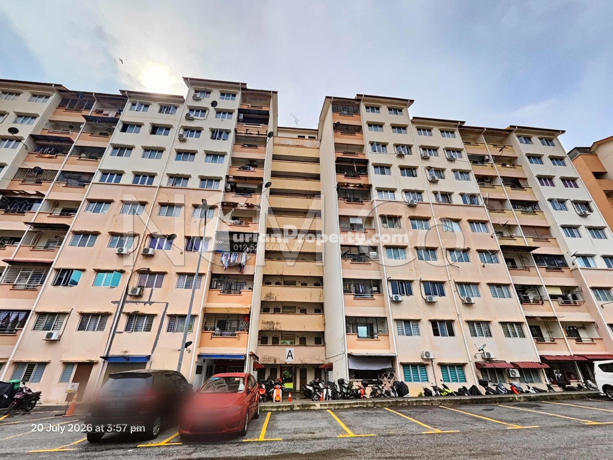 Apartment For Auction at Sri Hijauan