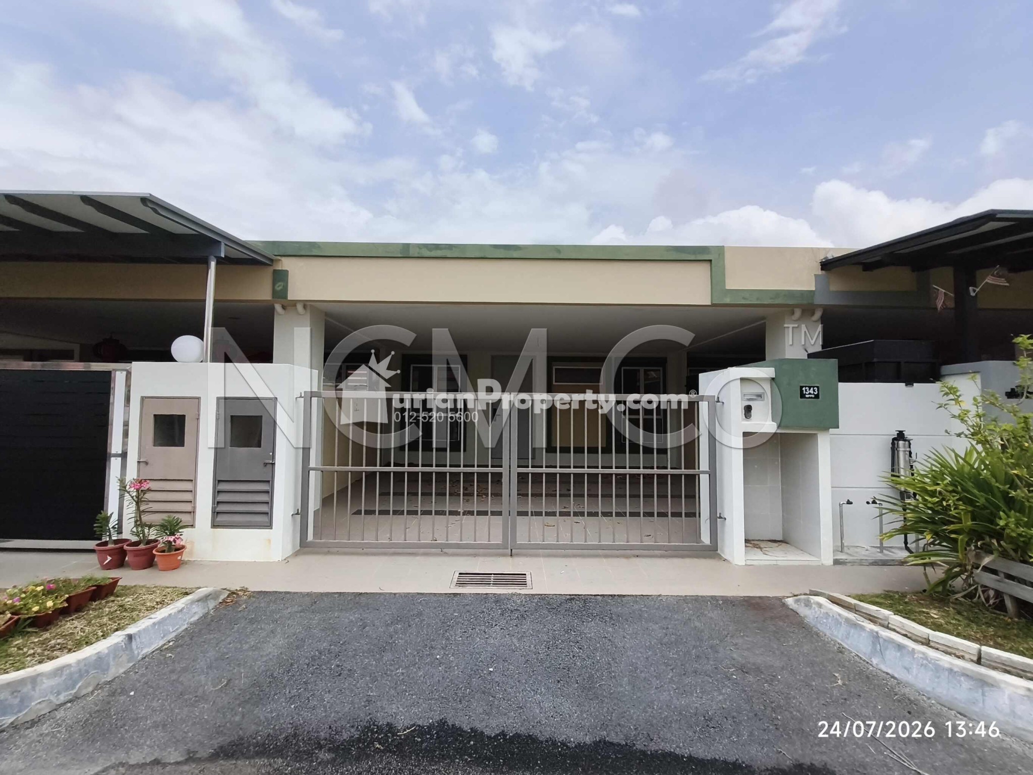Terrace House For Auction at Taman Bayu Indera