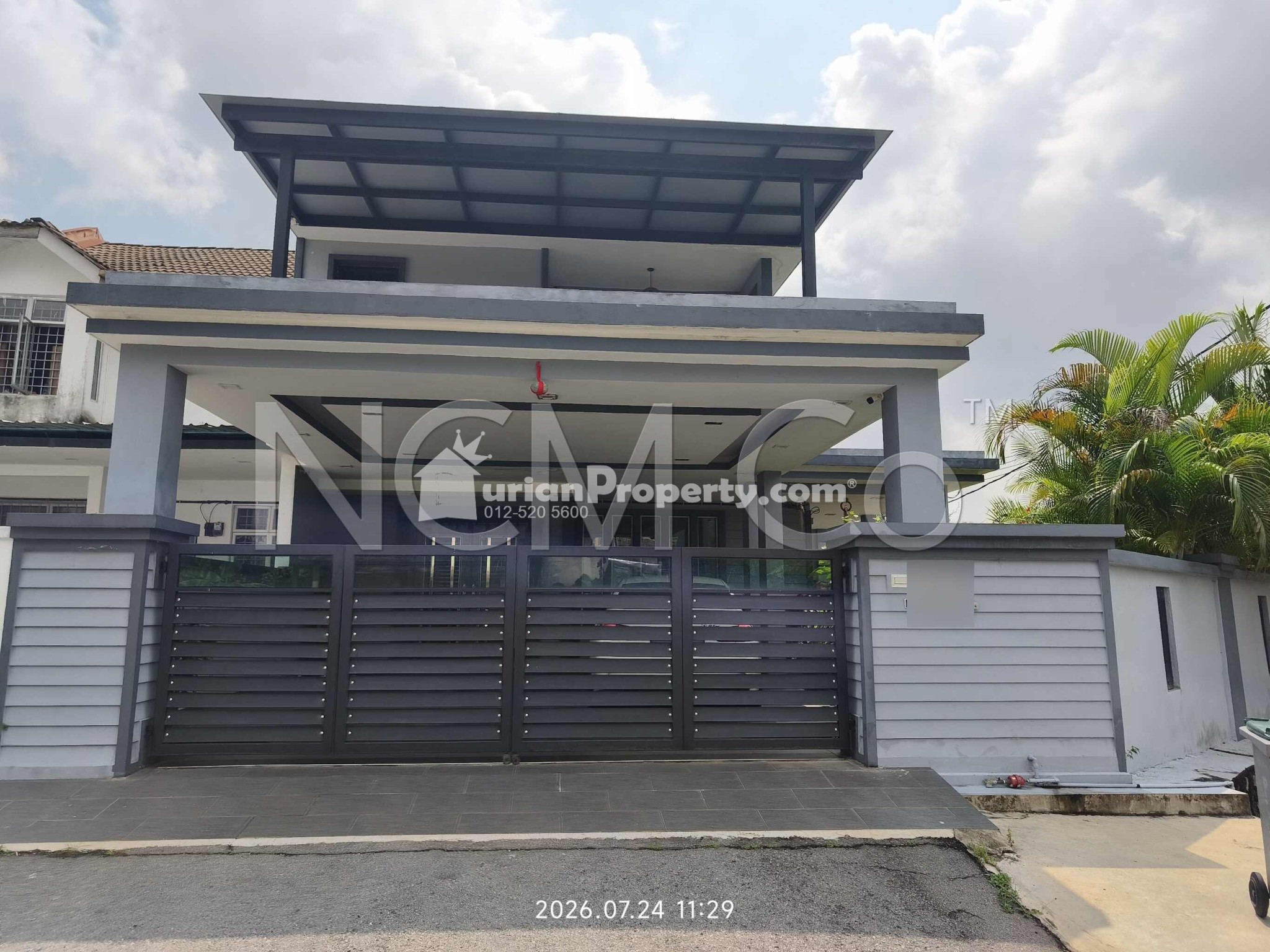 Terrace House For Auction at Taman Desa Anggerik