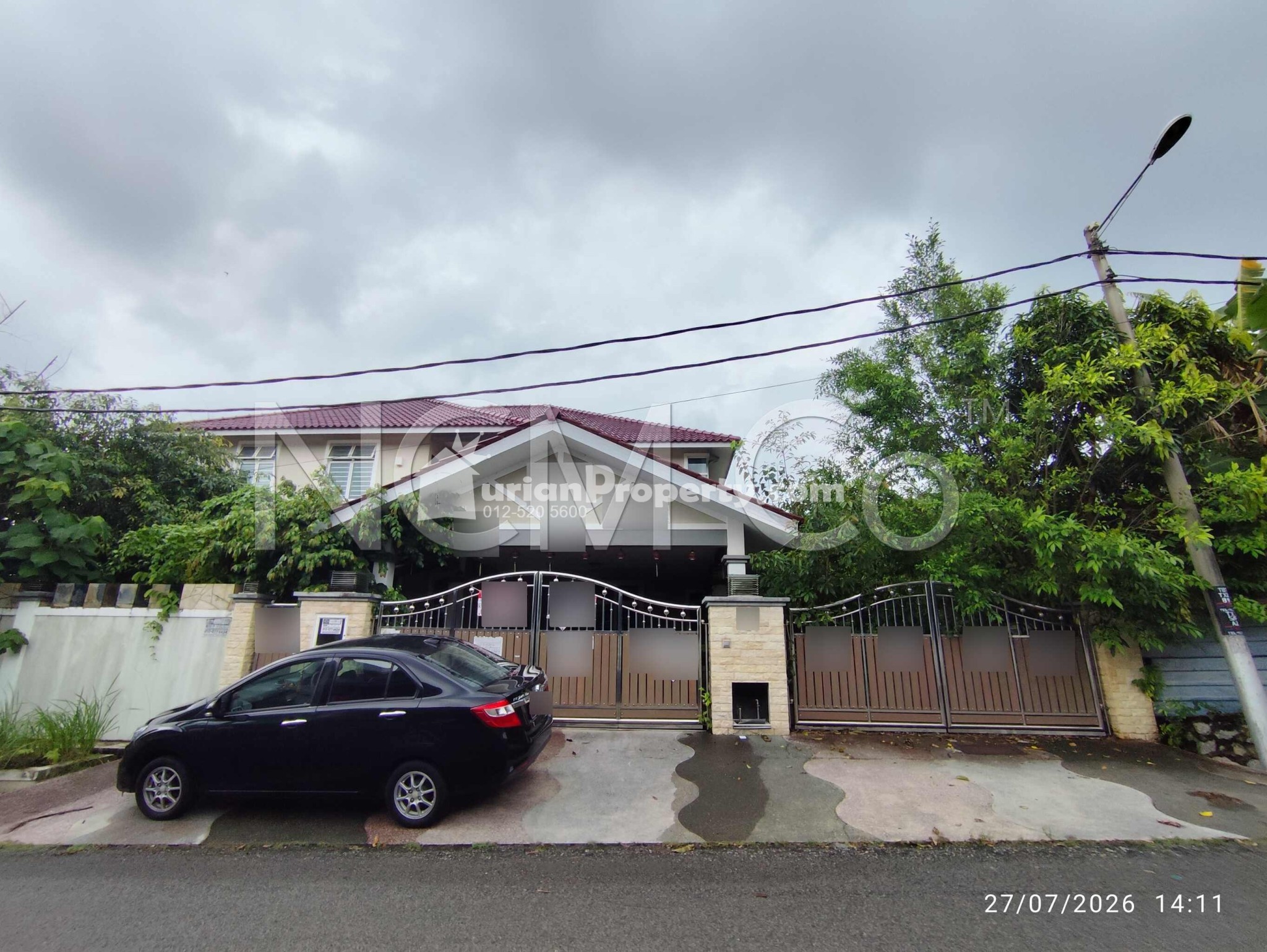 Bungalow House For Auction at Taman Clonlee