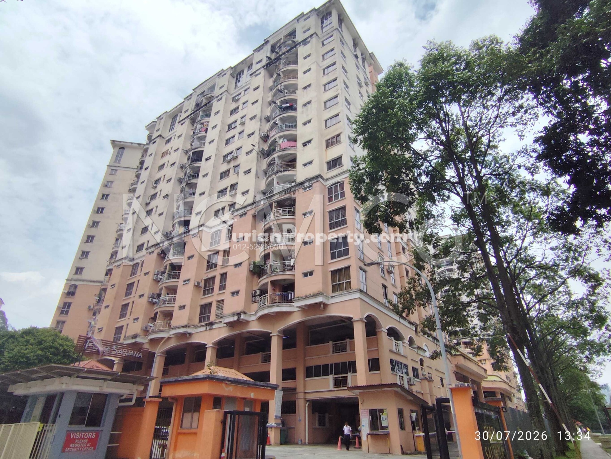Apartment For Auction at Vista Saujana