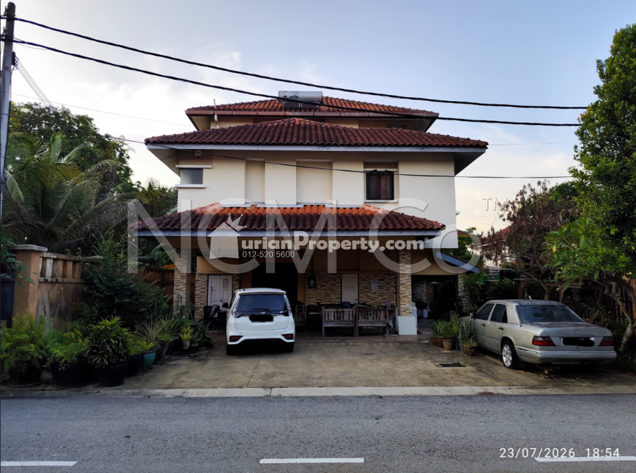 Bungalow House For Auction at Desa Villa Merab