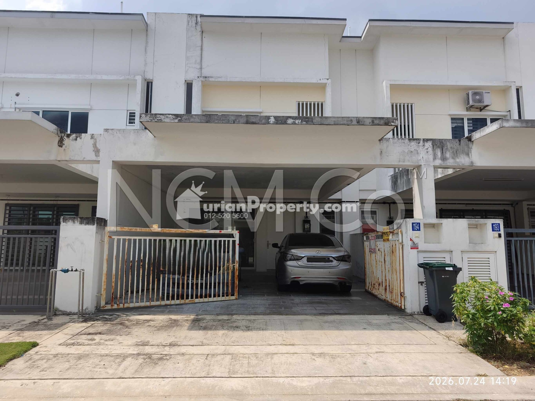Terrace House For Auction at Suriaman