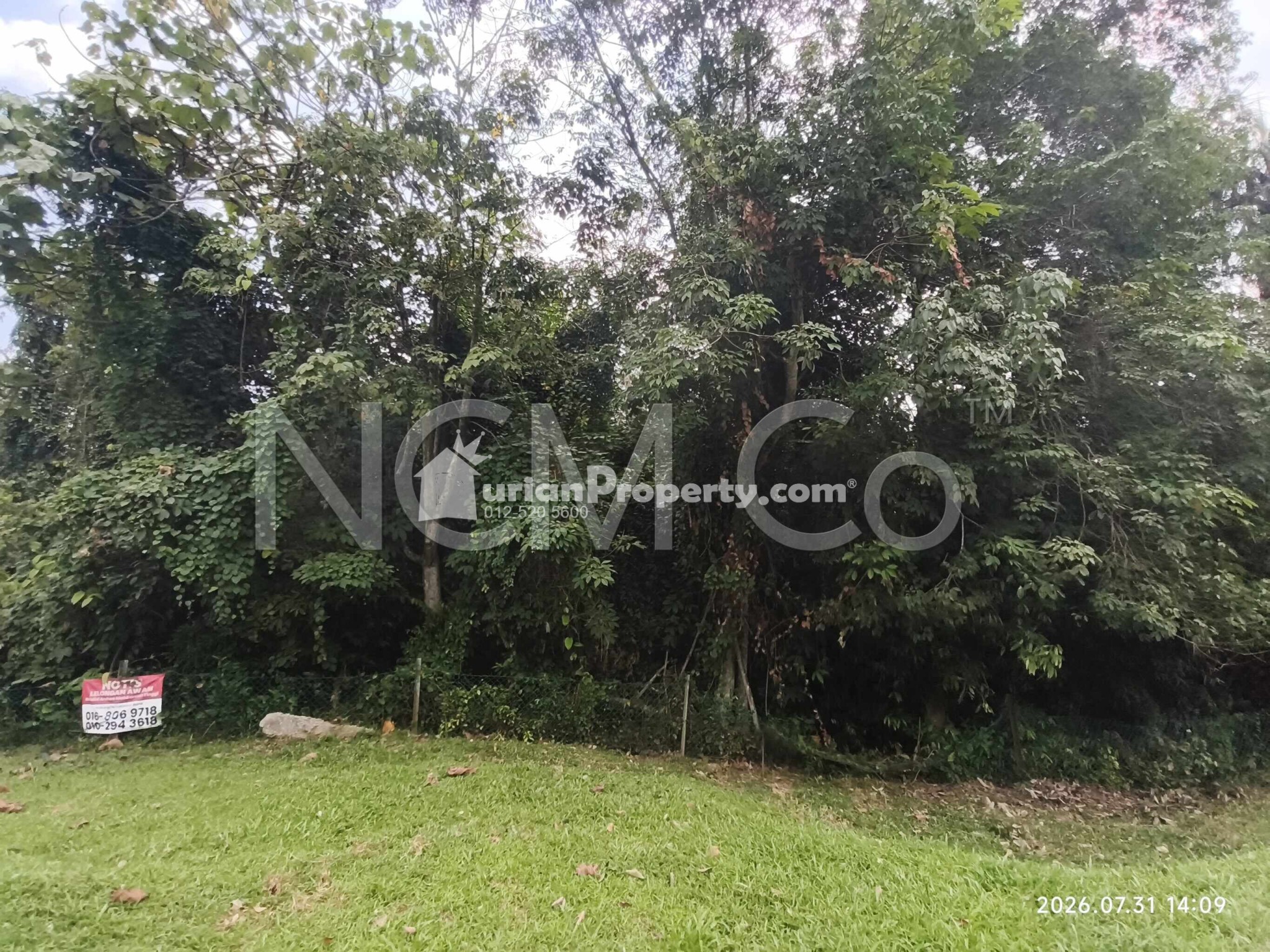 Commercial Land For Auction at Durian Tunggal