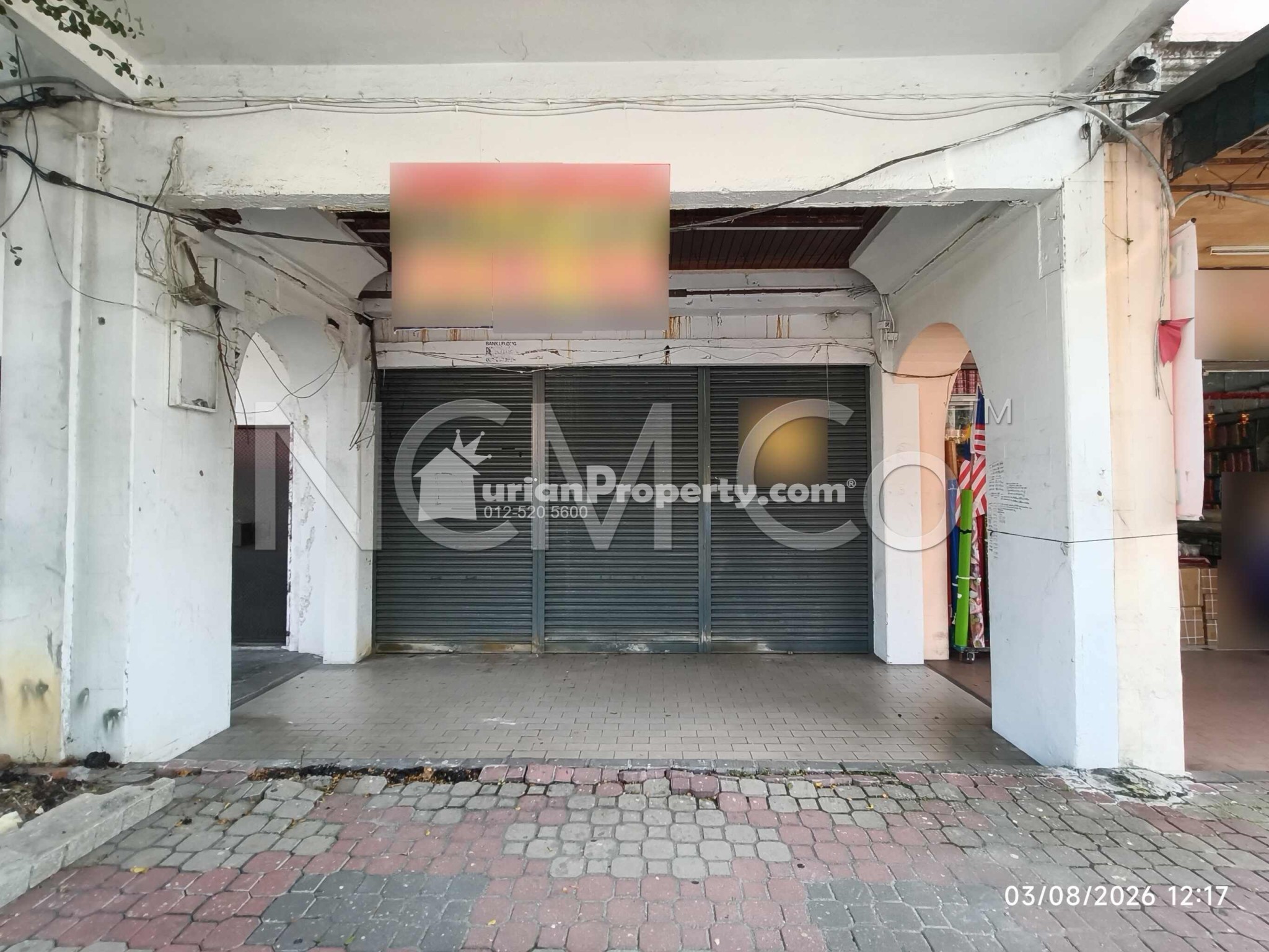 Shop For Auction at Taman Jubilee
