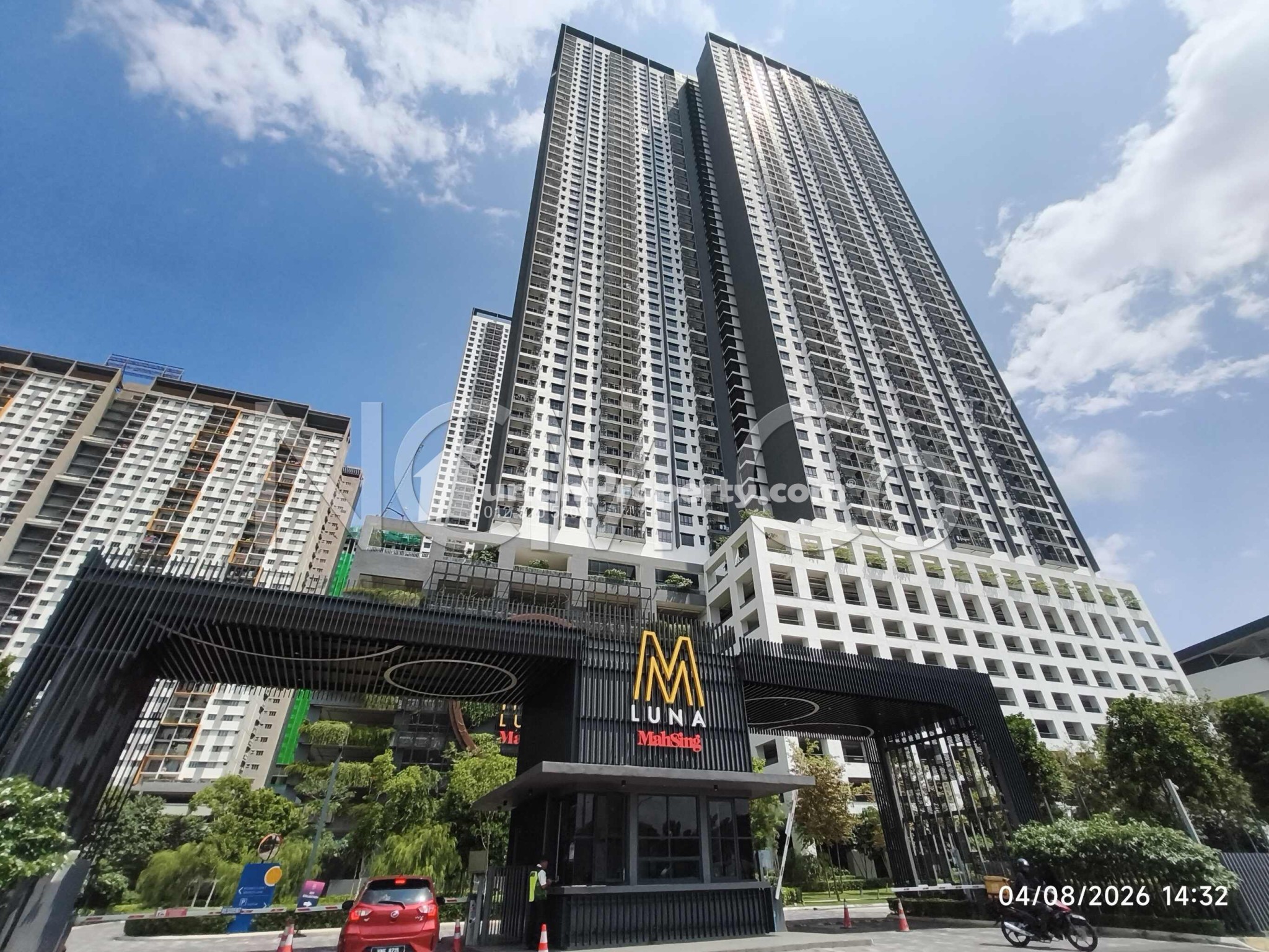 Serviced Residence For Auction at M Luna