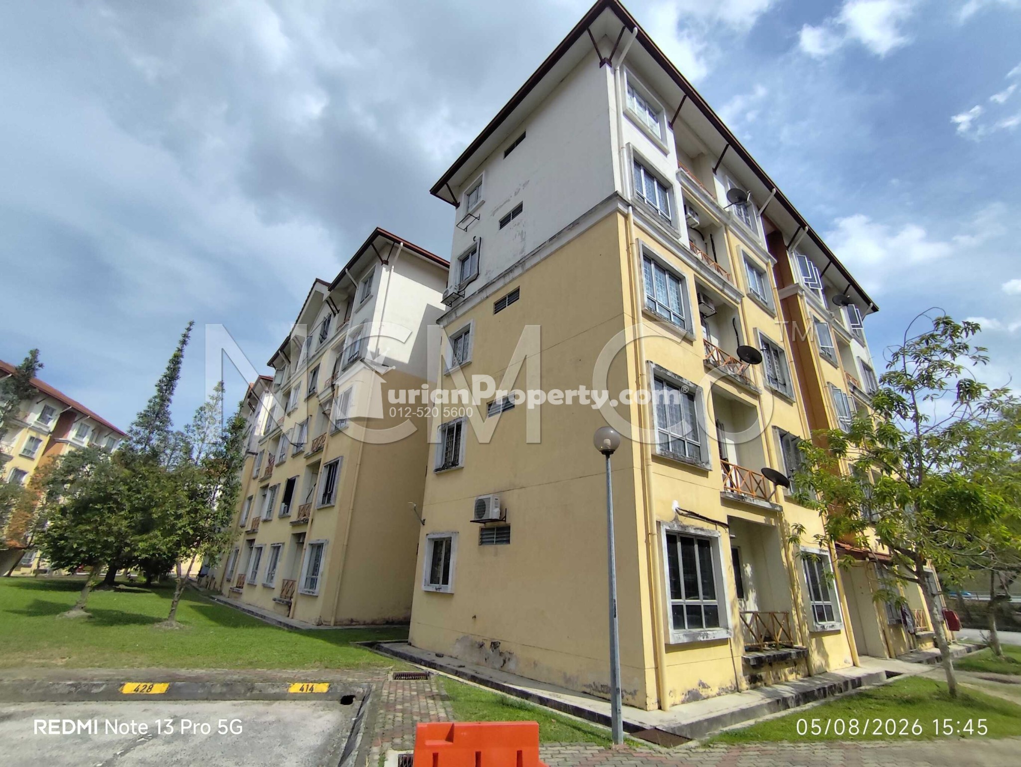 Apartment For Auction at Seroja Apartment