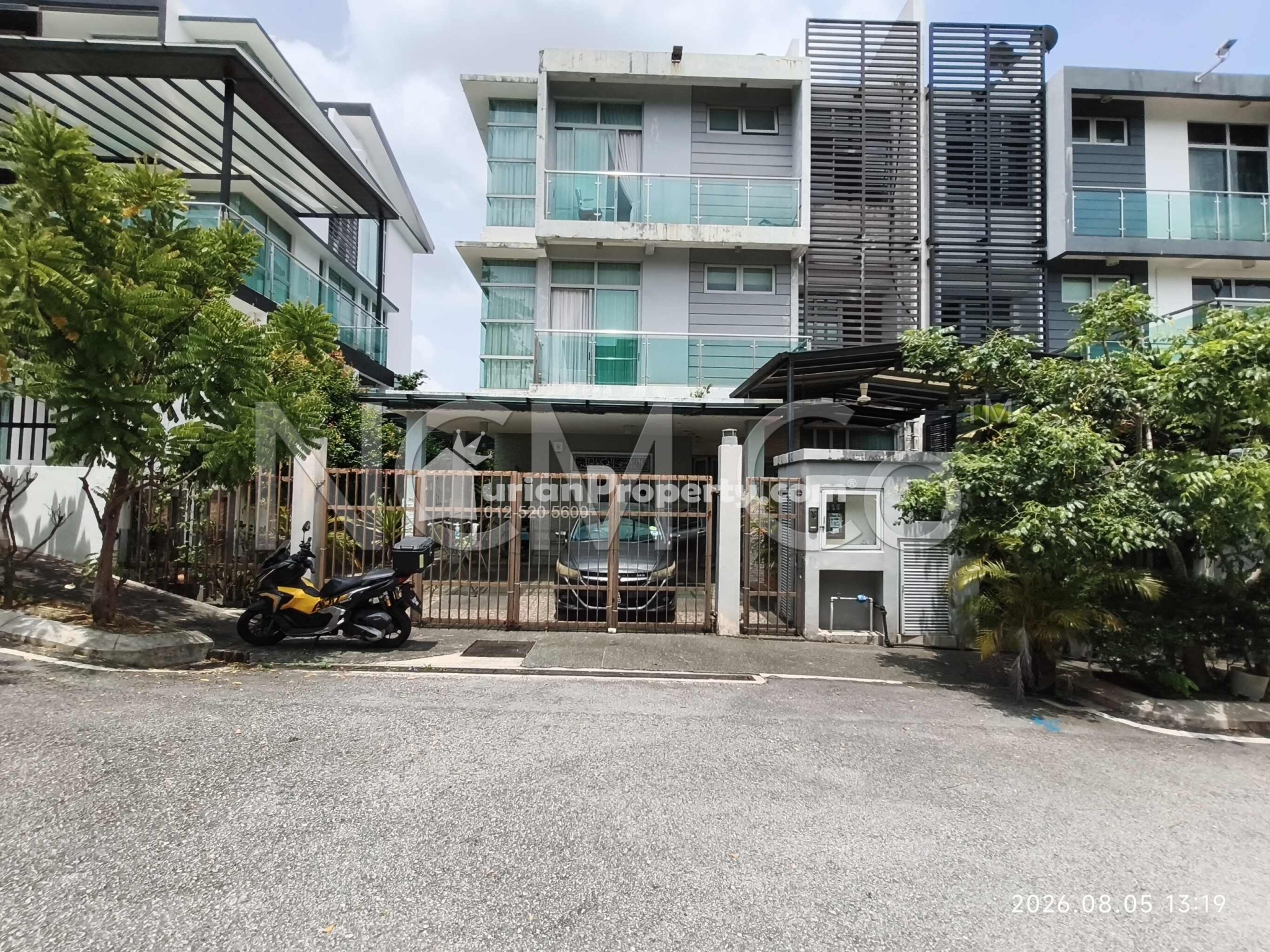 Semi D For Auction at Vila Laman Cahaya