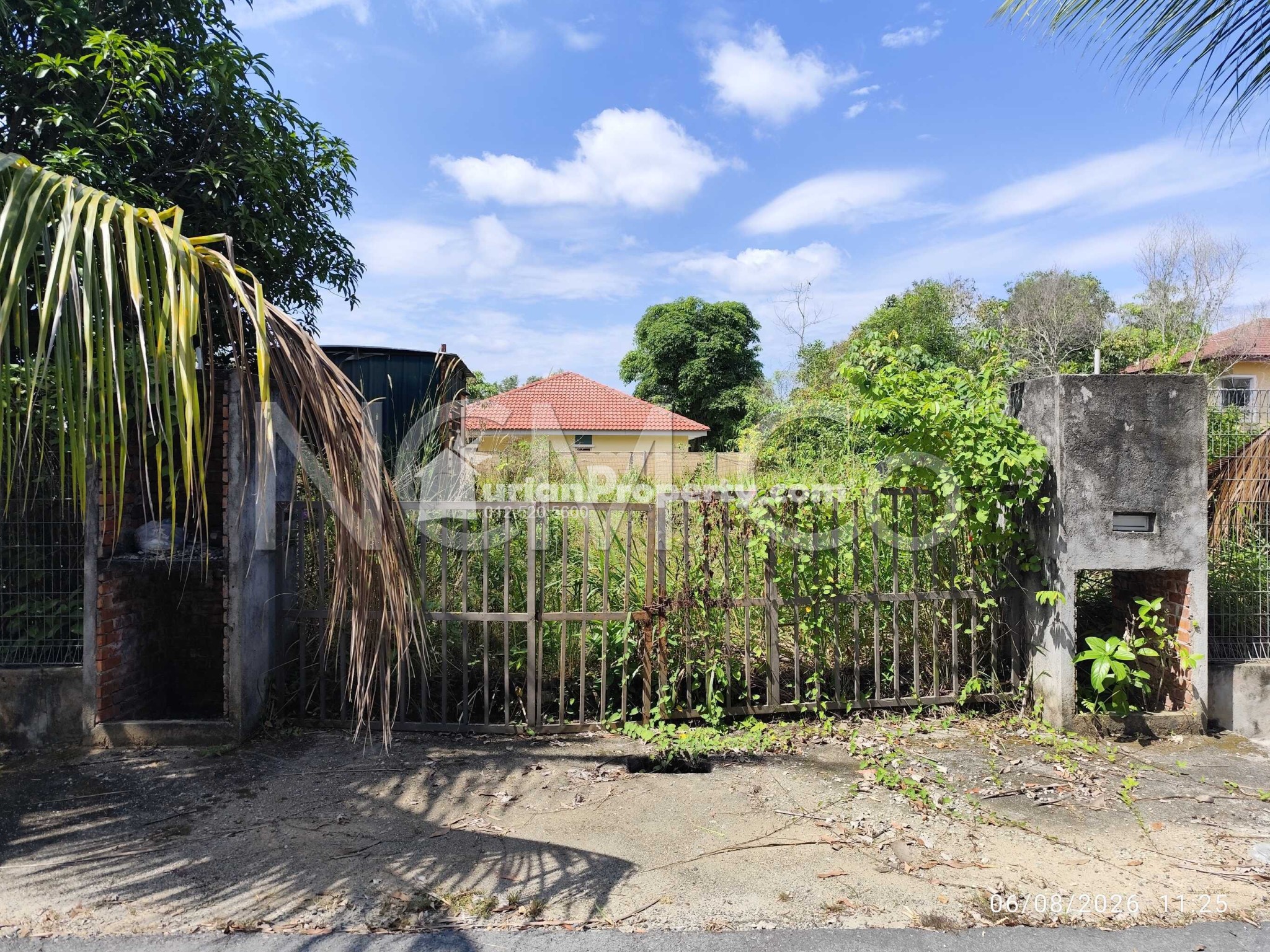 Residential Land For Auction at Taman Tasik Senangin