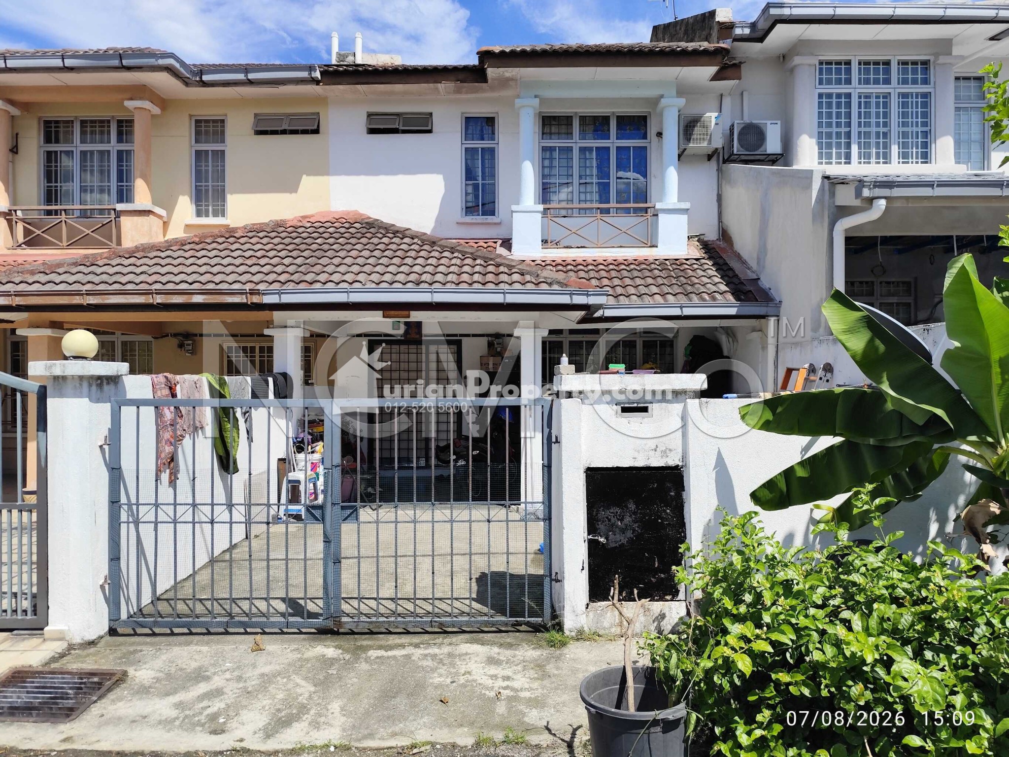 Terrace House For Auction at Section 3