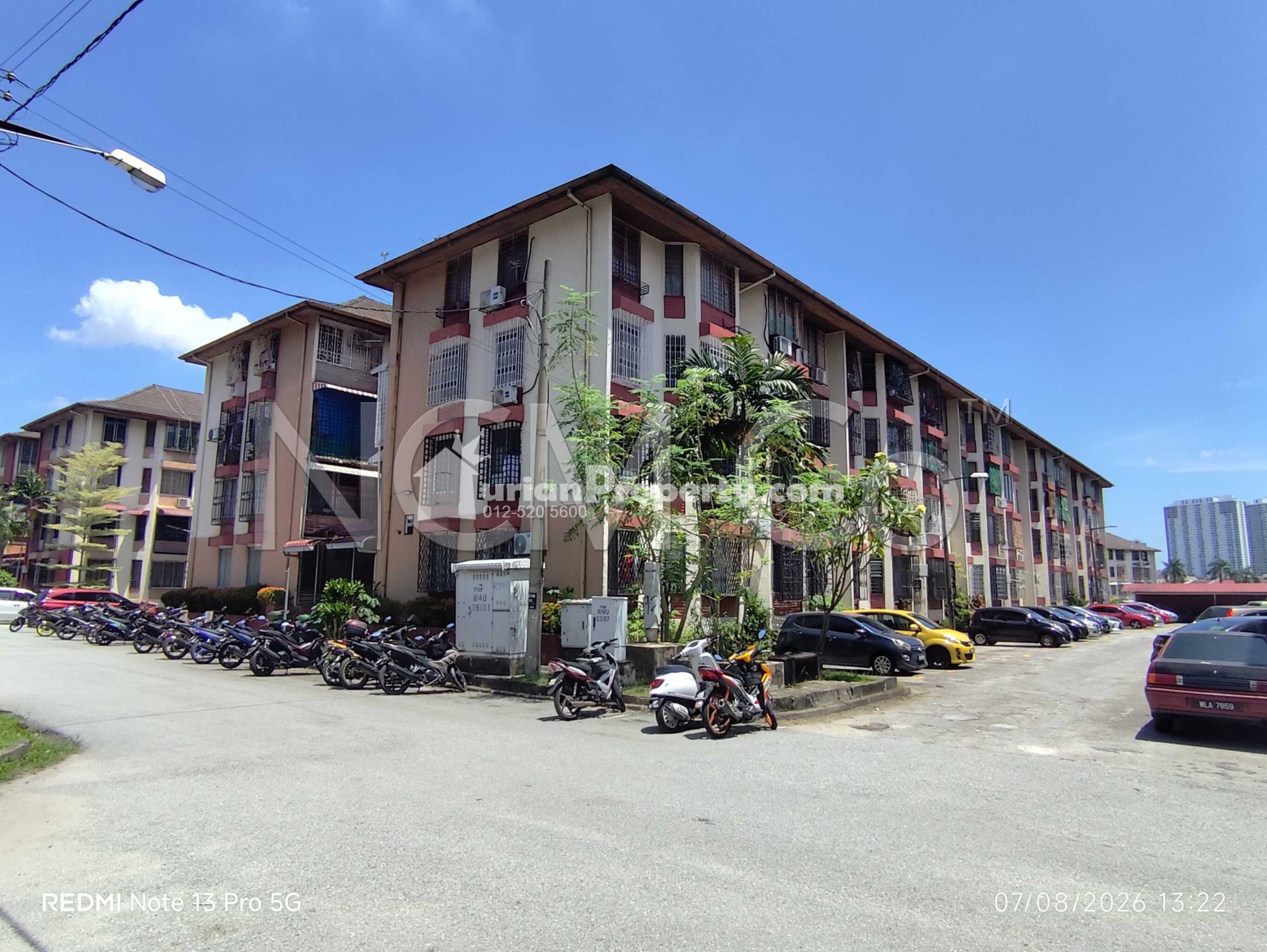 Apartment For Auction at Rampai Court