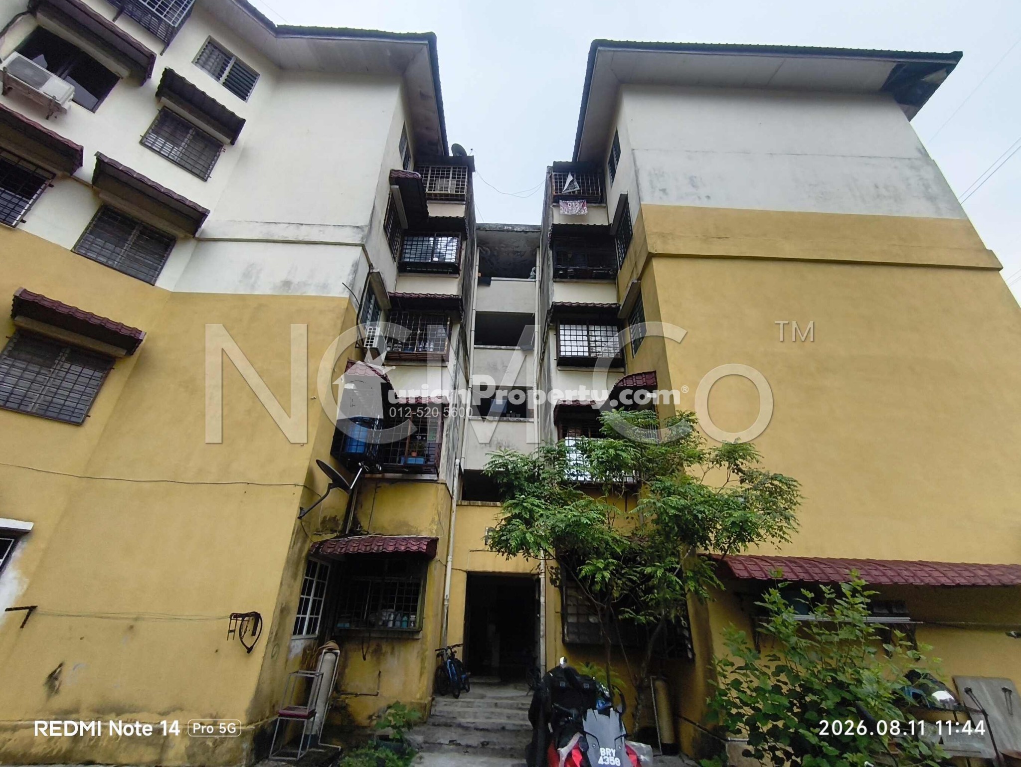 Apartment For Auction at Pangsapuri Sri Meranti