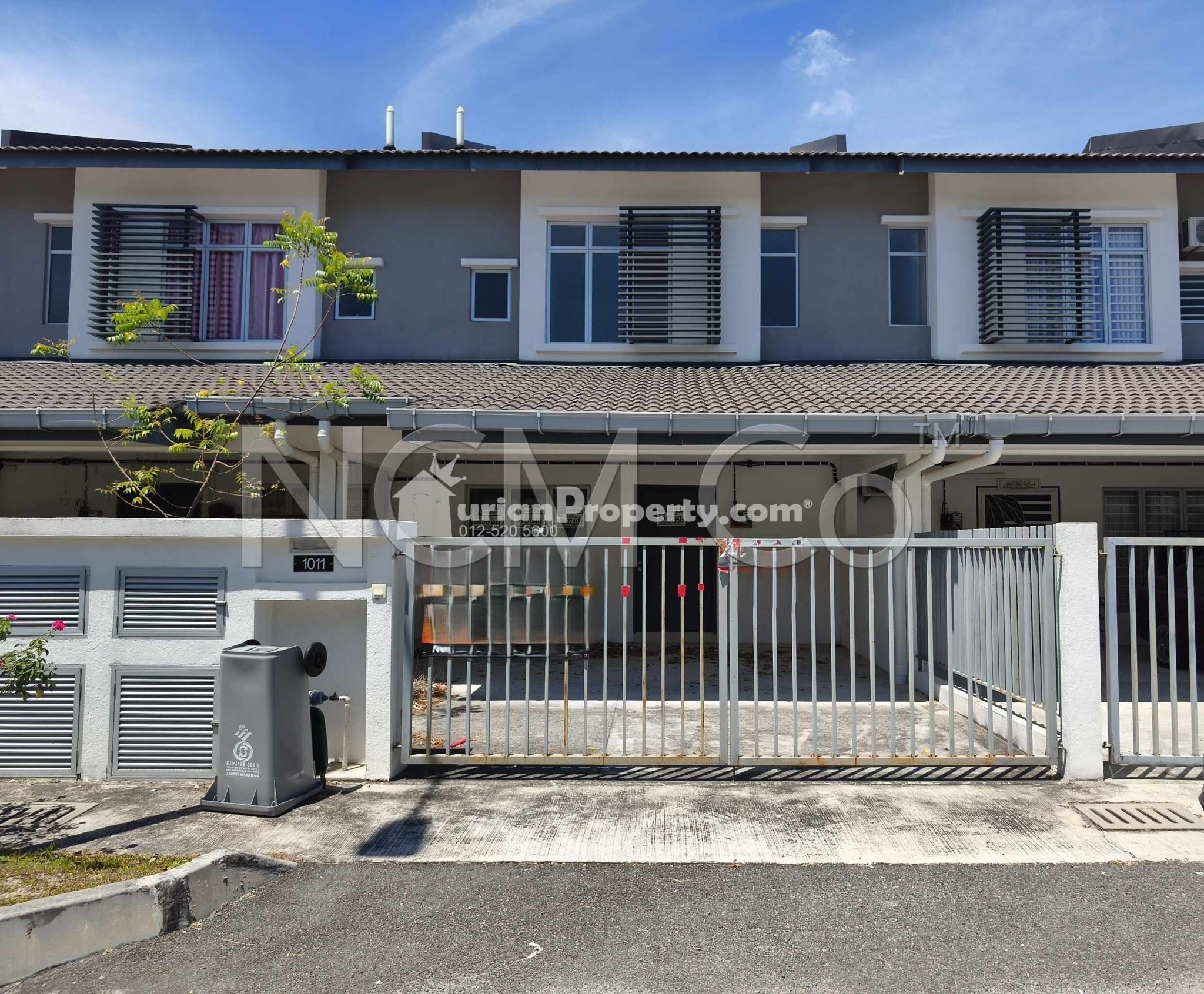 Terrace House For Auction at Iringan Bayu
