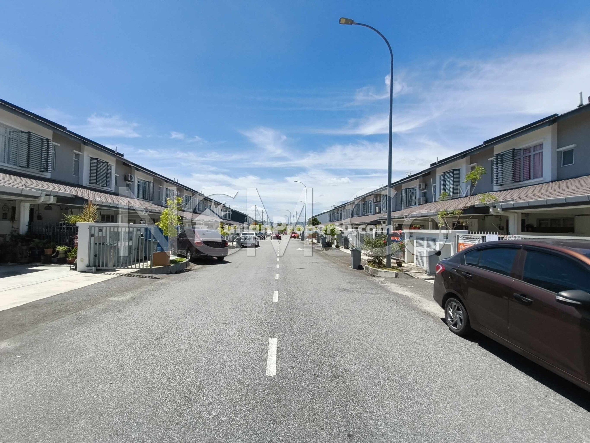 Terrace House For Auction at Iringan Bayu