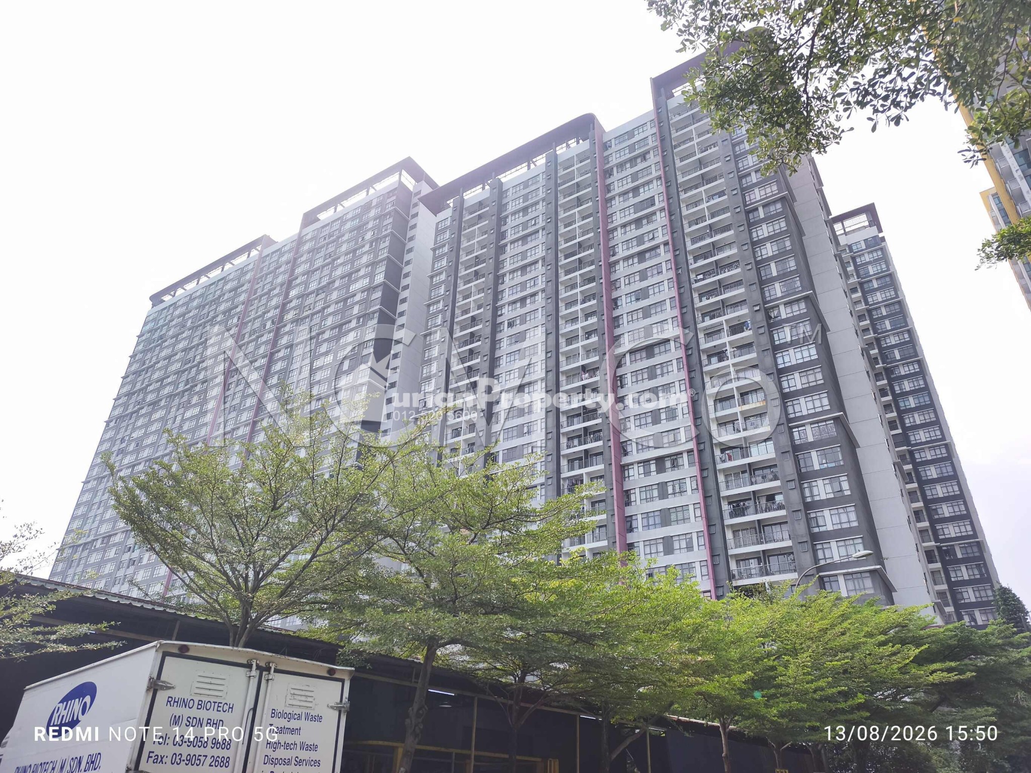 Apartment For Auction at Casa Green