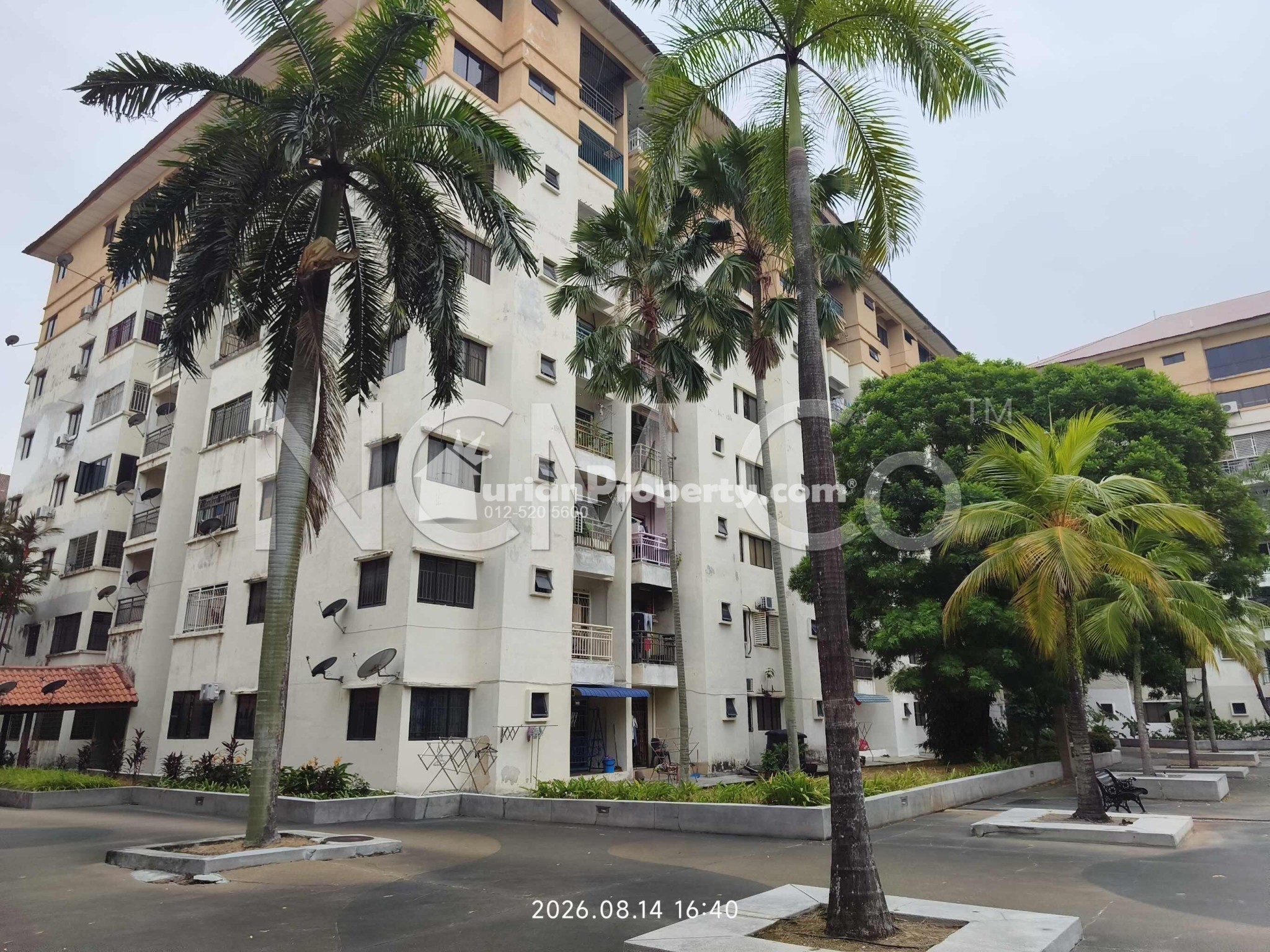 Apartment For Auction at Vista Bayu
