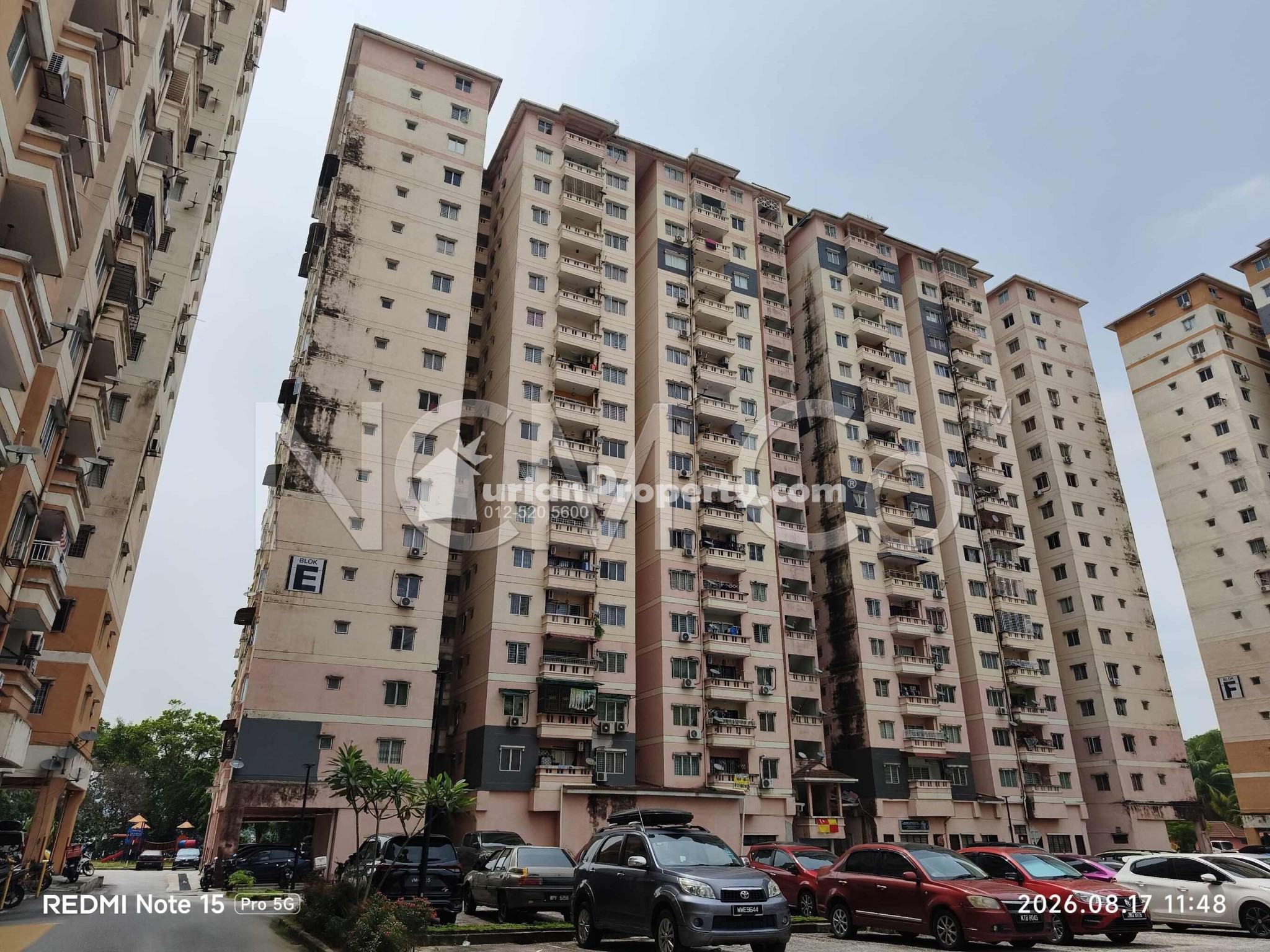 Apartment For Auction at Laguna Biru