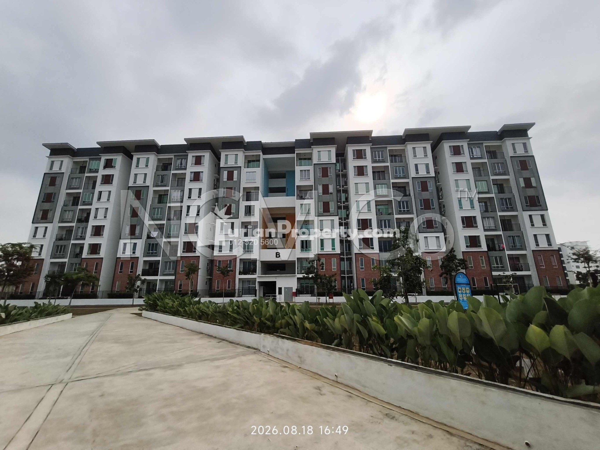 Apartment For Auction at Tunas Residensi