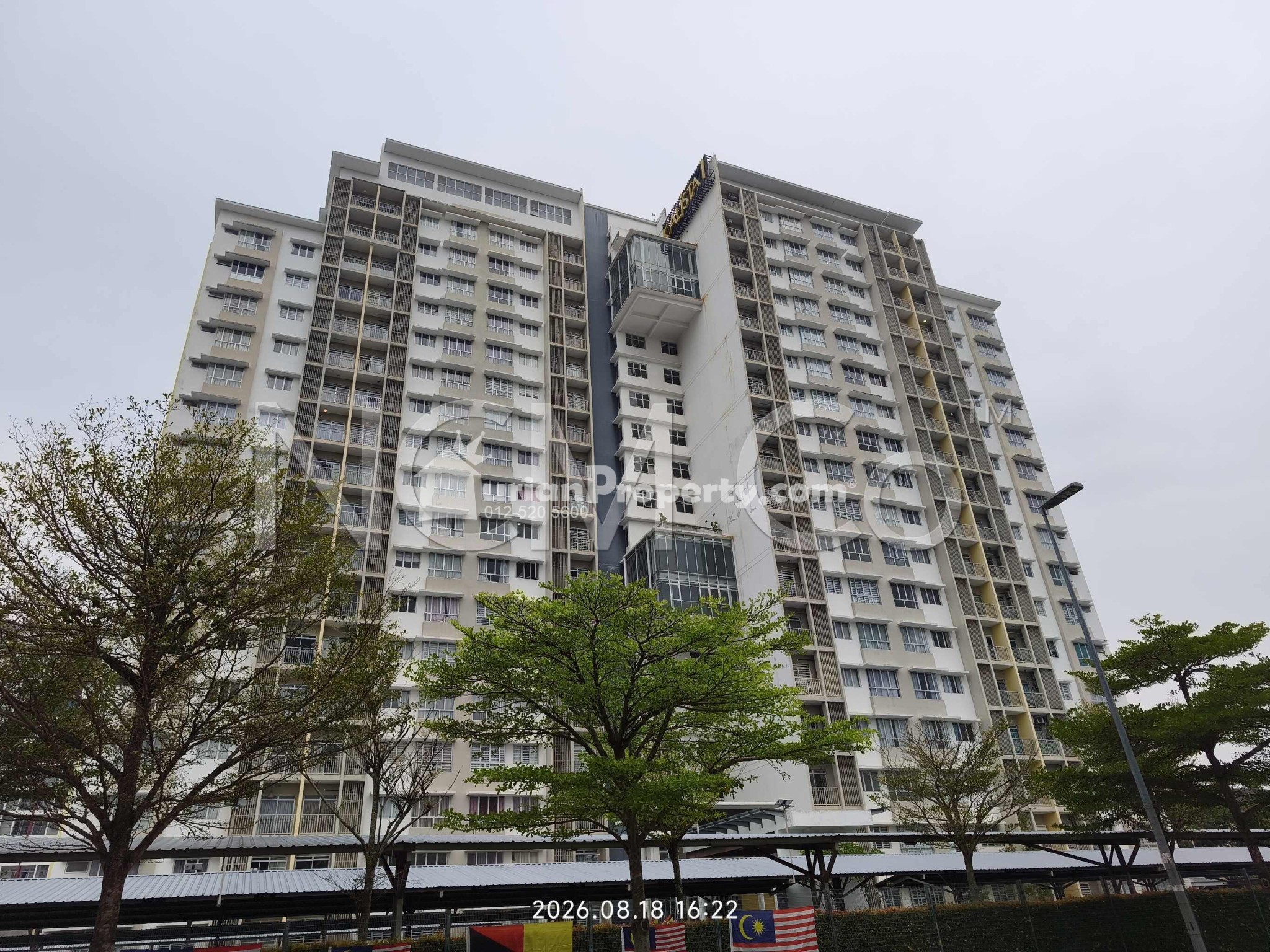 Apartment For Auction at Kalista Residence