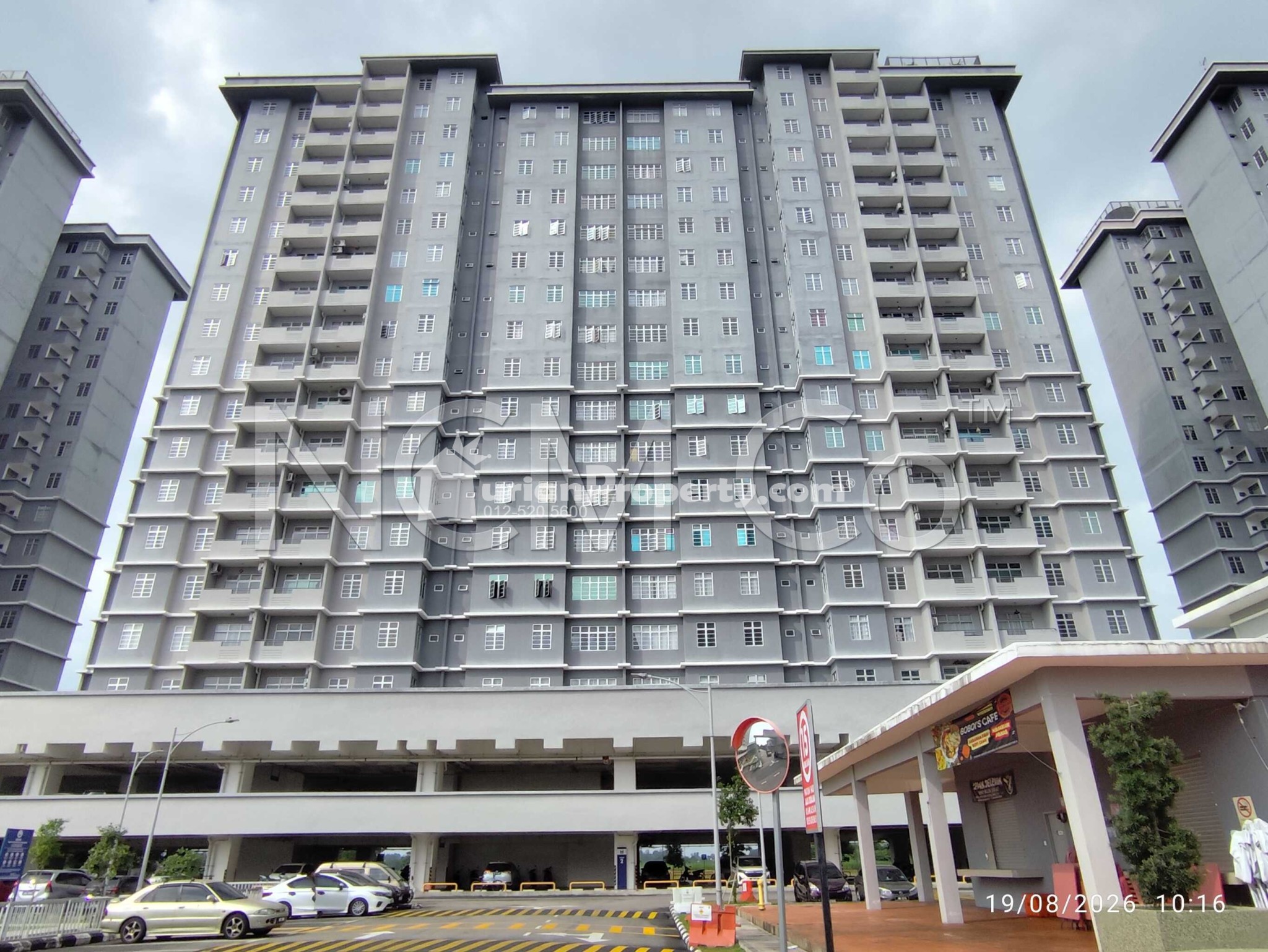Apartment For Auction at Residensi Melaka Tengah 2