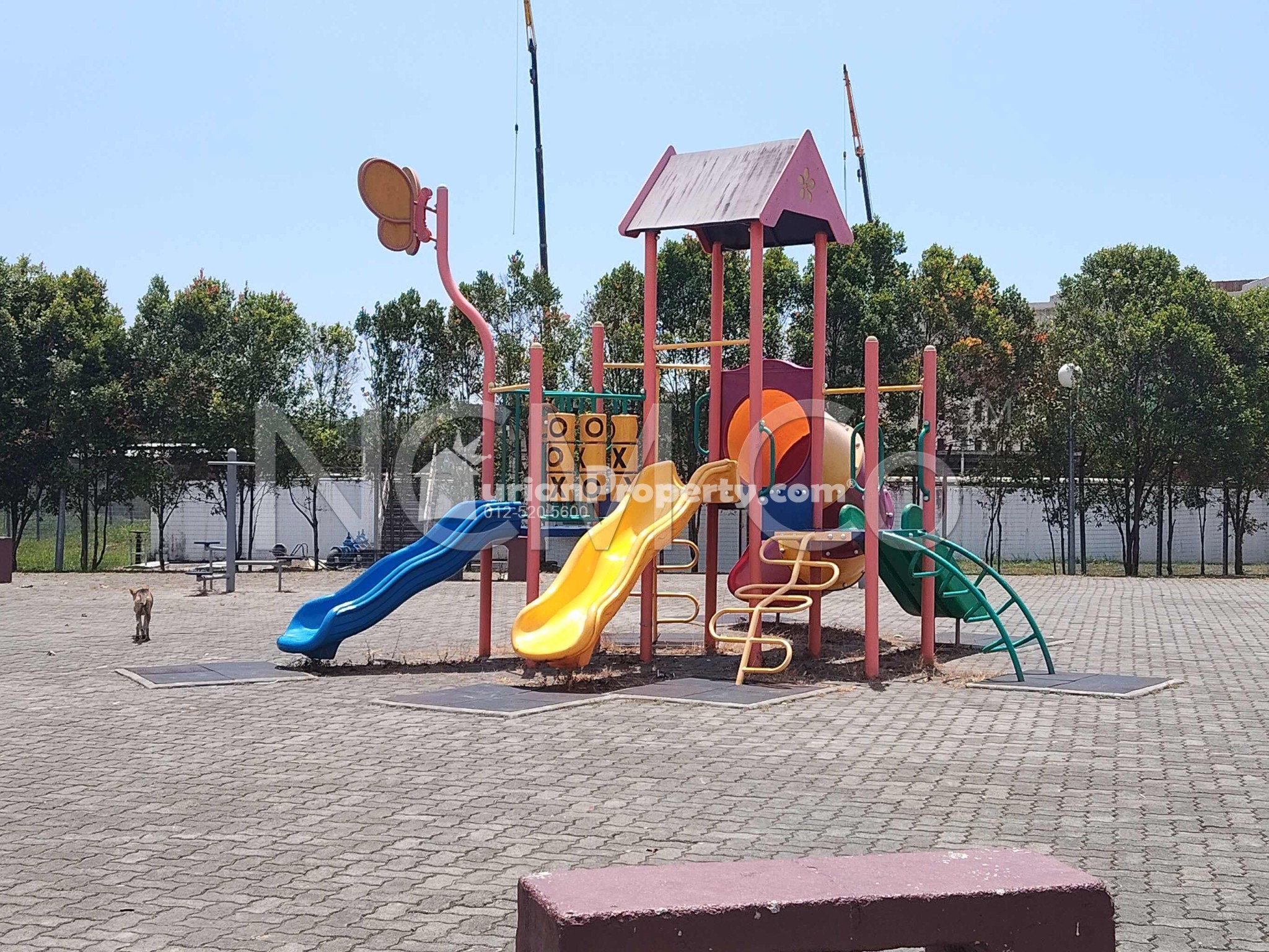 Apartment For Auction at E-Residence