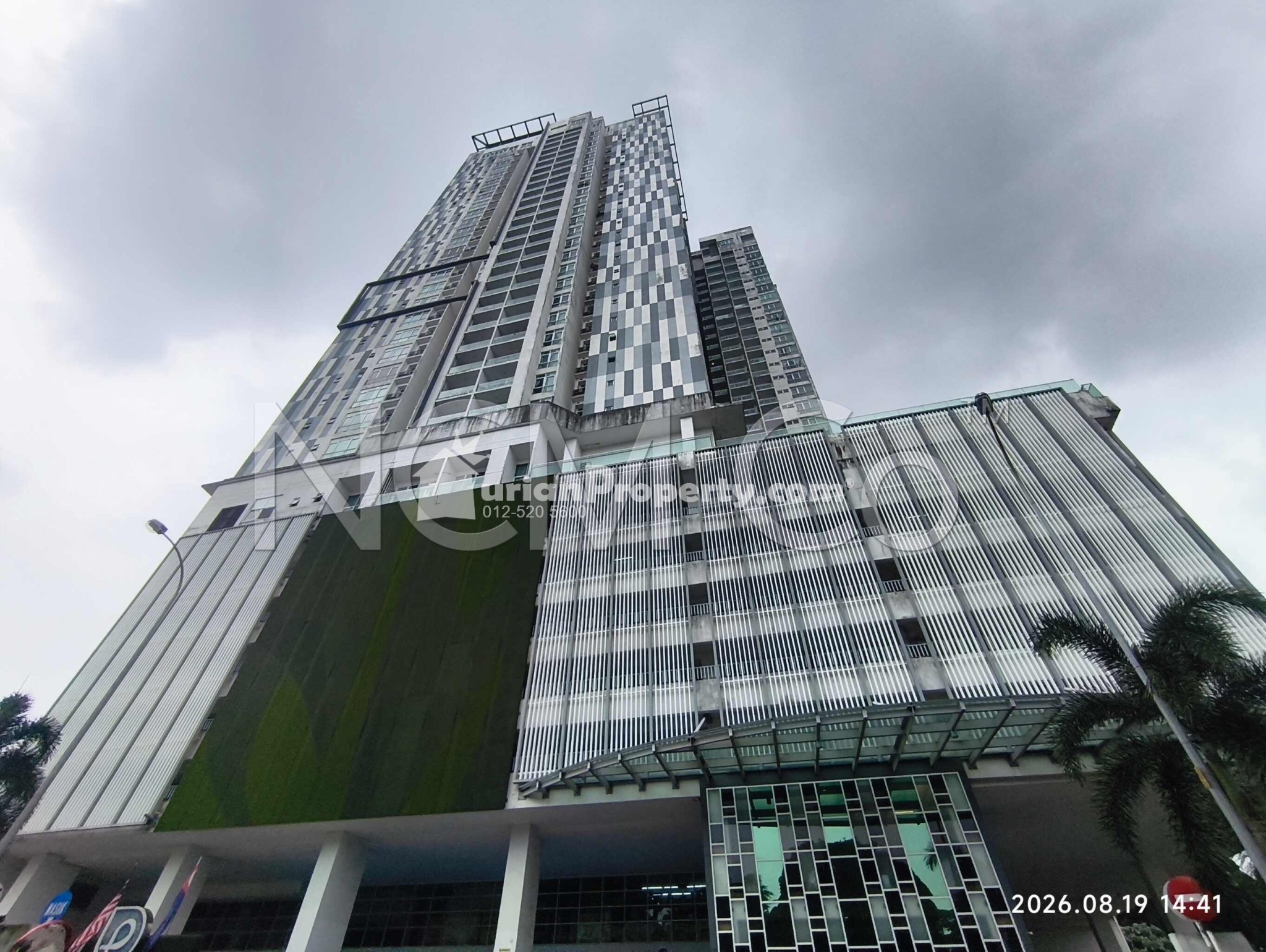 Serviced Residence For Auction at Paragon Suites