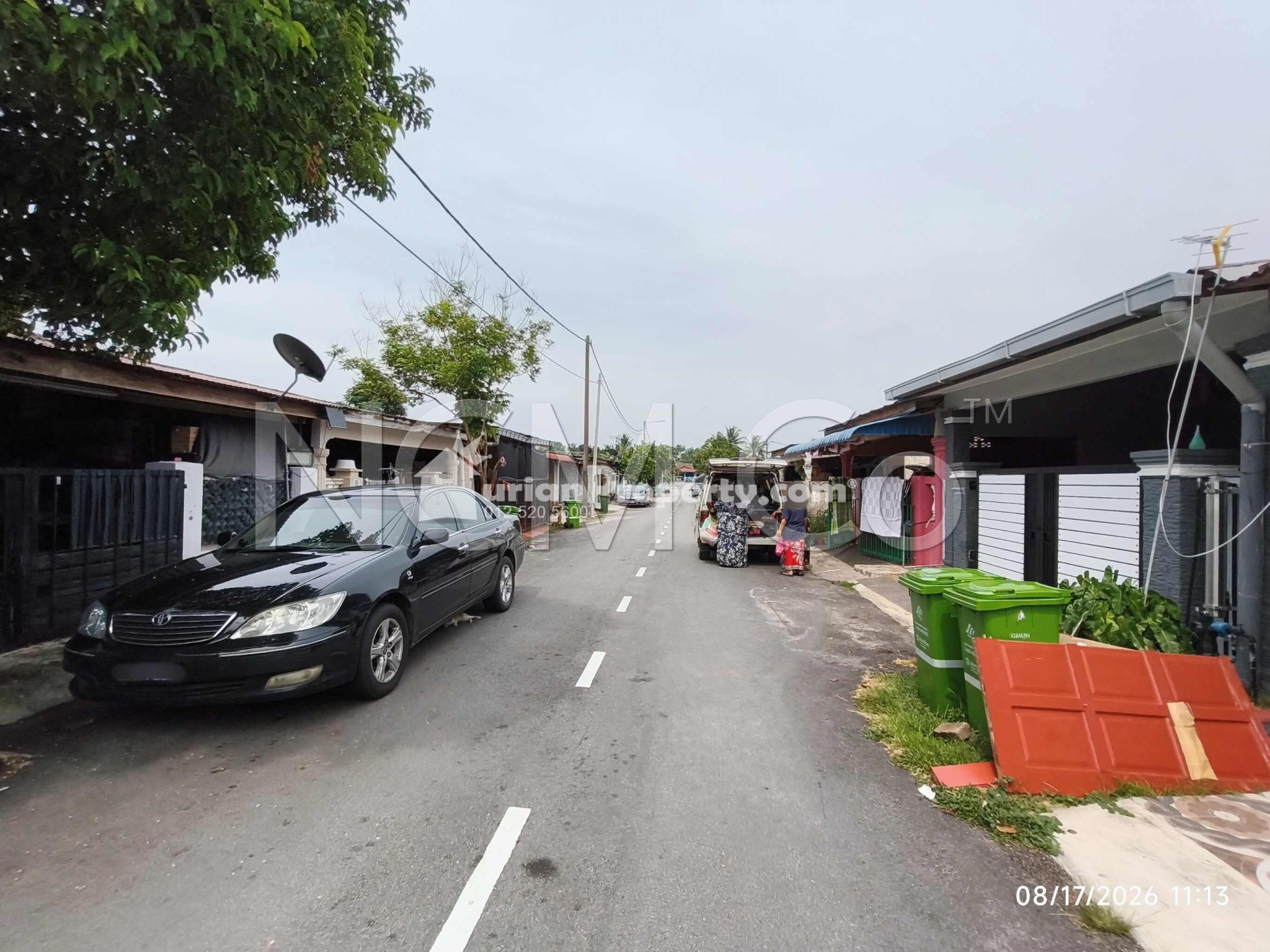 Terrace House For Auction at Taman Seri Mahkota Aman