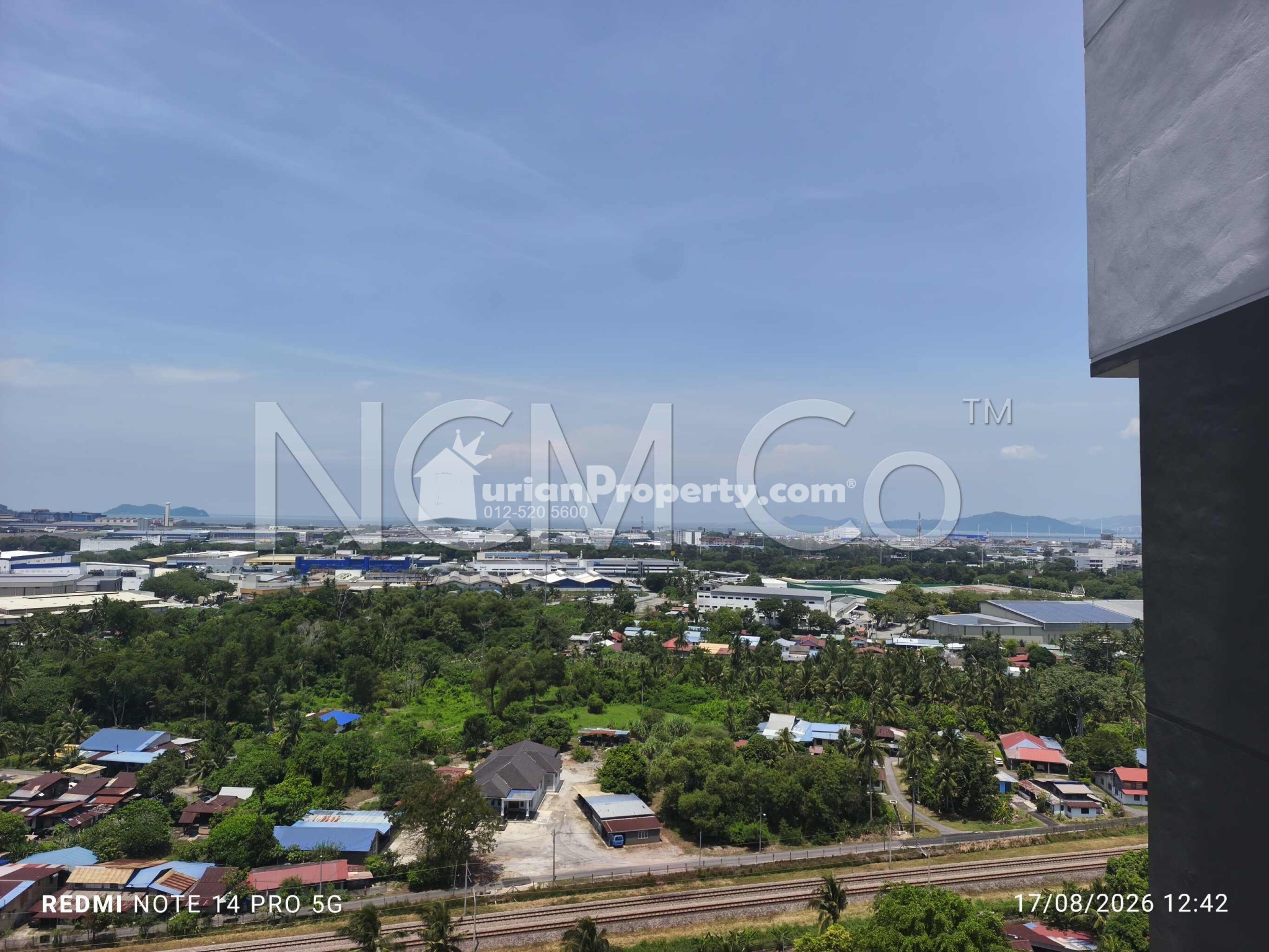 Apartment For Auction at Pinang Laguna
