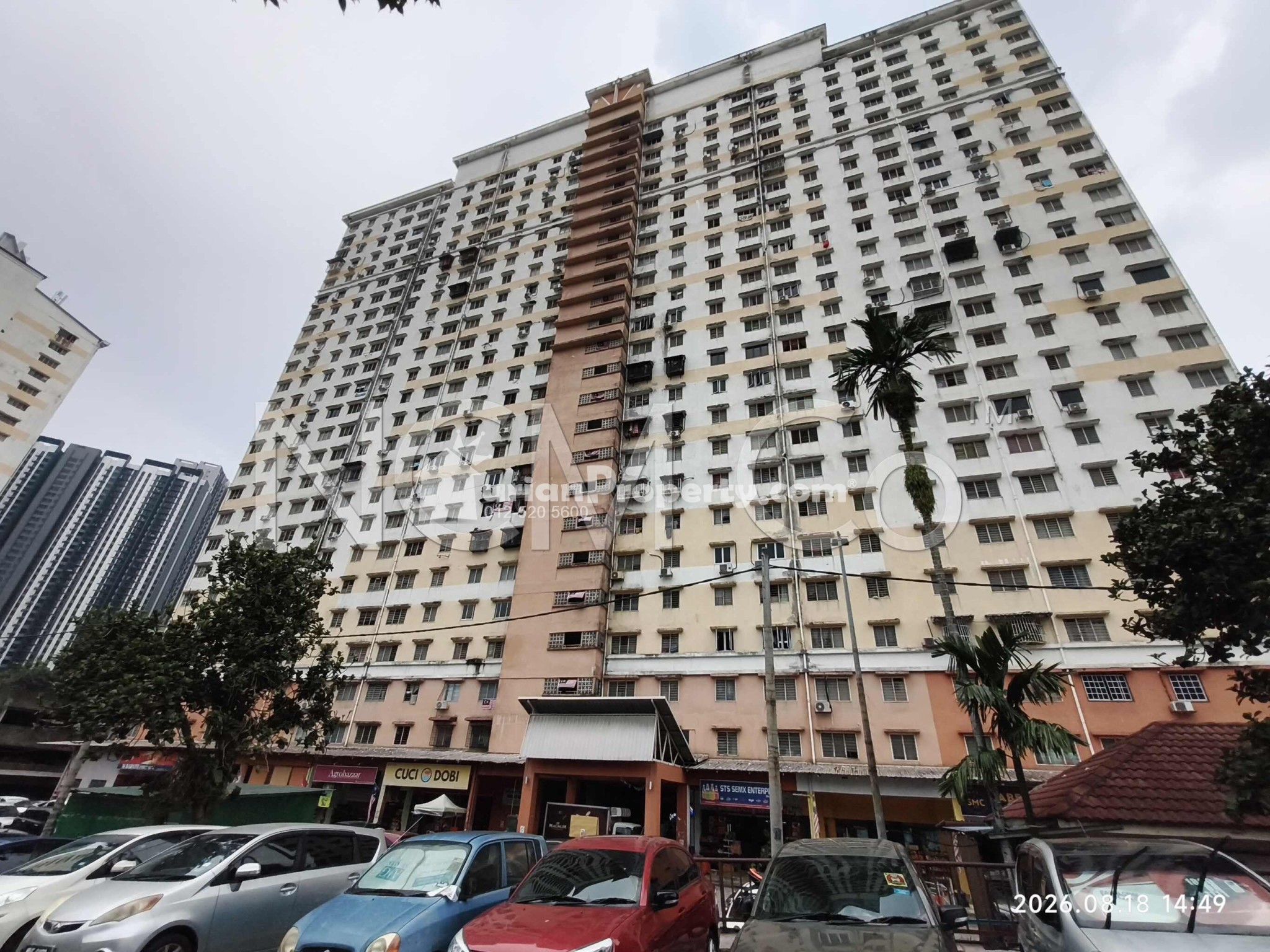 Apartment For Auction at Flora Damansara Apartment