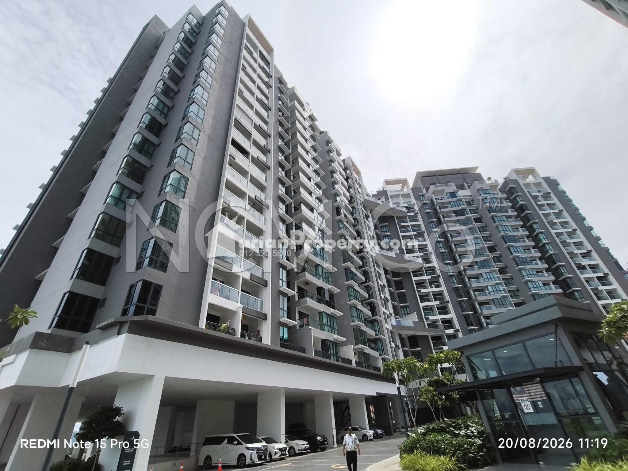 Condo For Auction at Brezza Hill