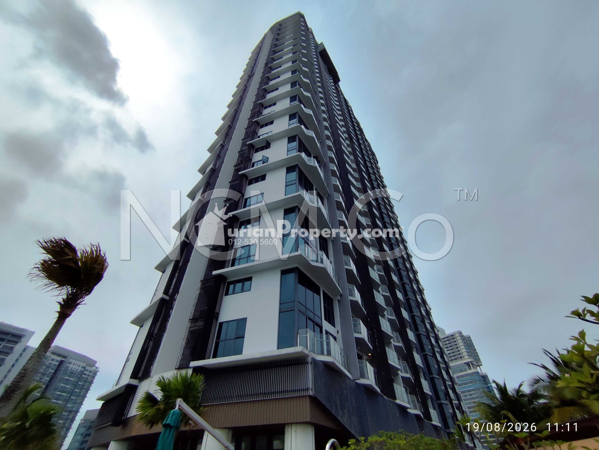 Apartment For Auction at Almas
