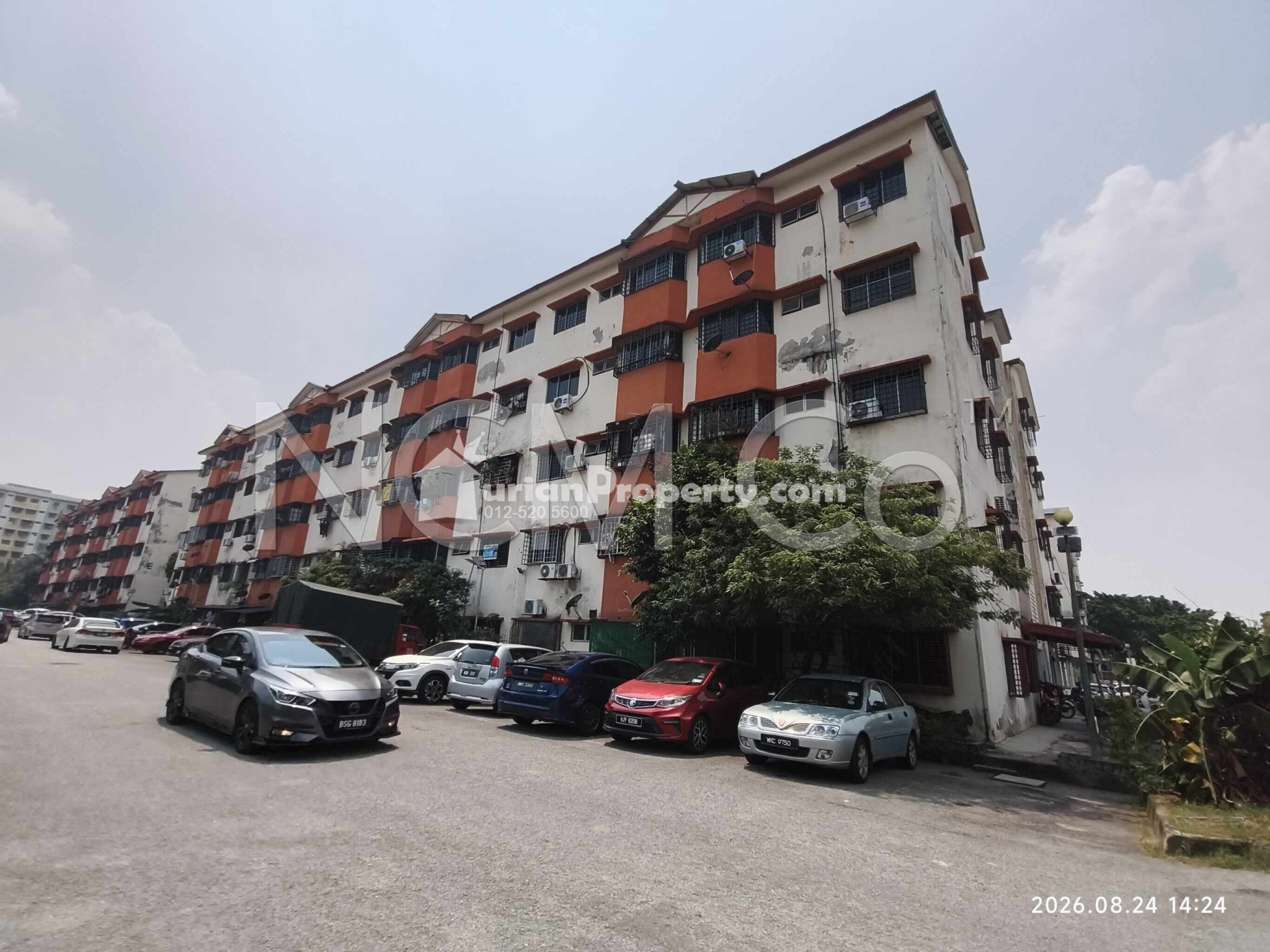 Apartment For Auction at Taman Sri Manja